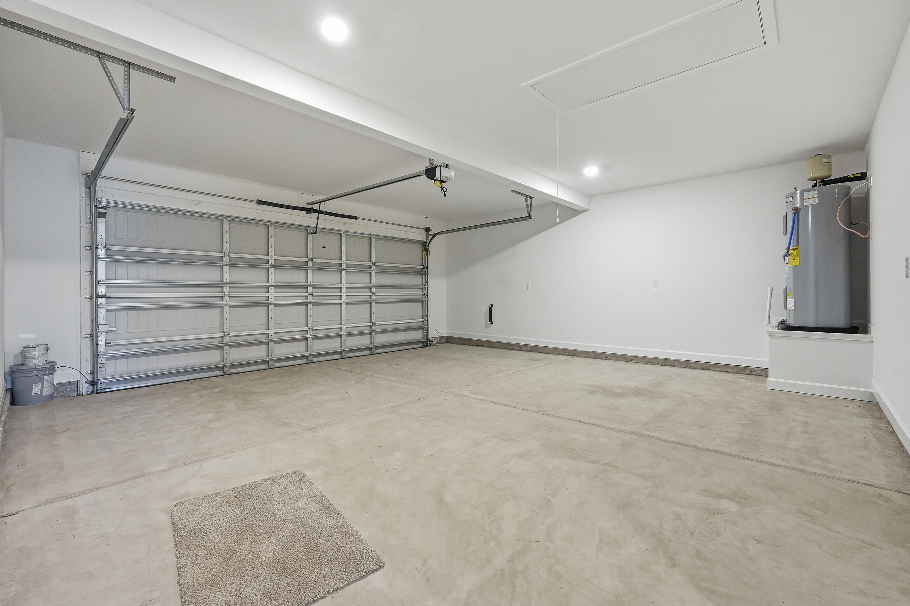 SOUTHERN DAY CHATEAU - Residential