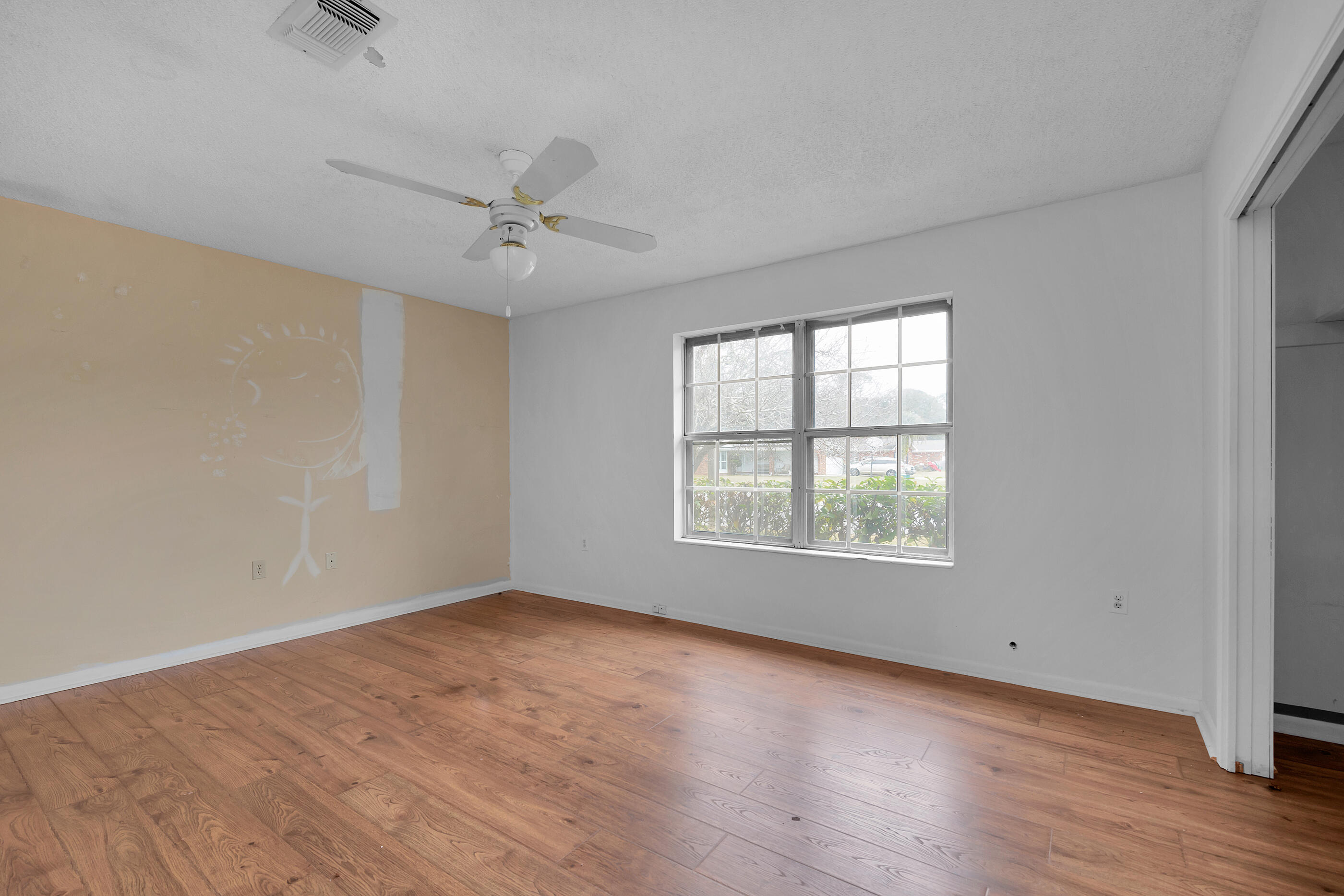 PALM ESTATES UNIT 4 - Residential