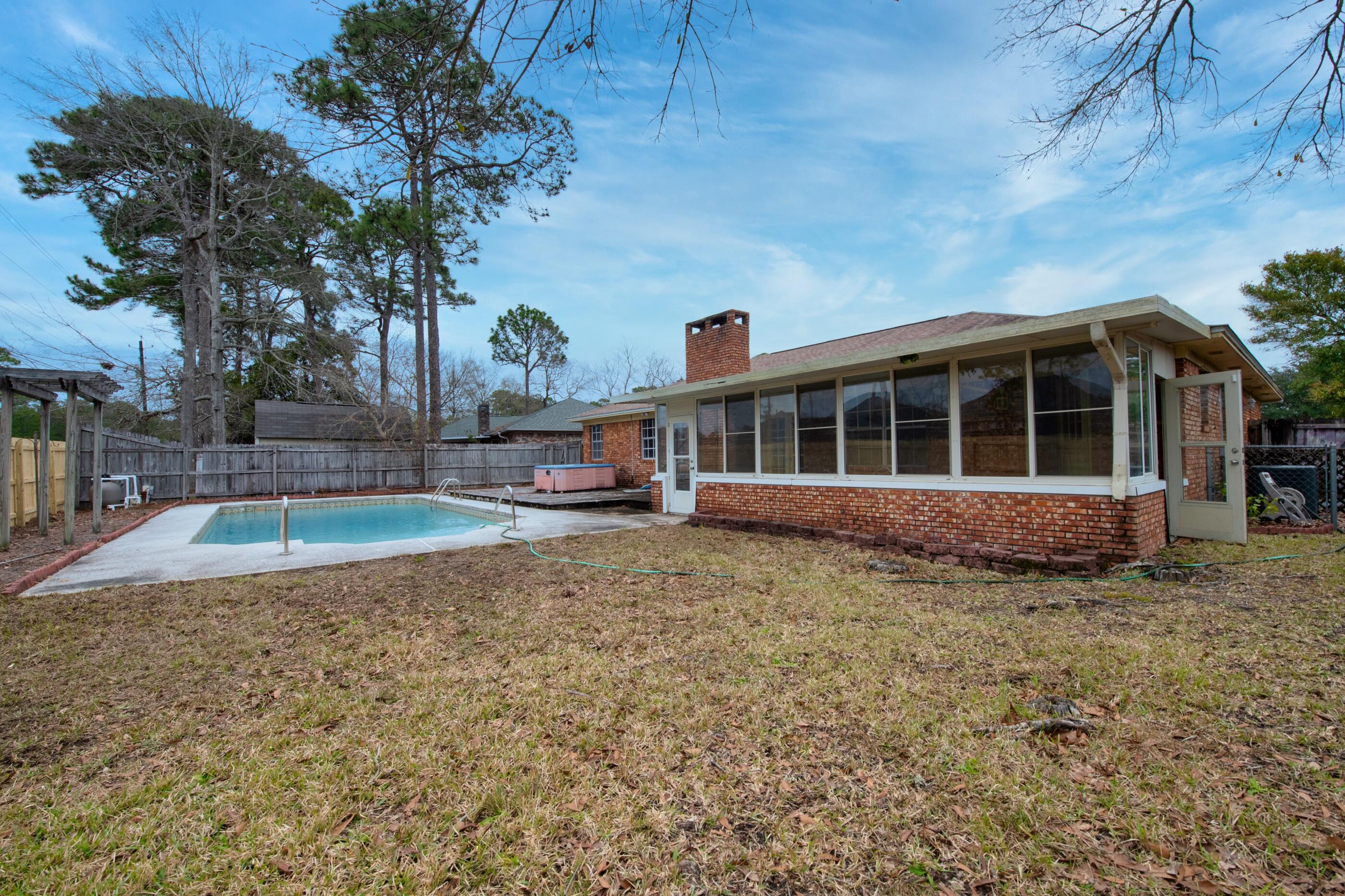 PALM ESTATES UNIT 4 - Residential