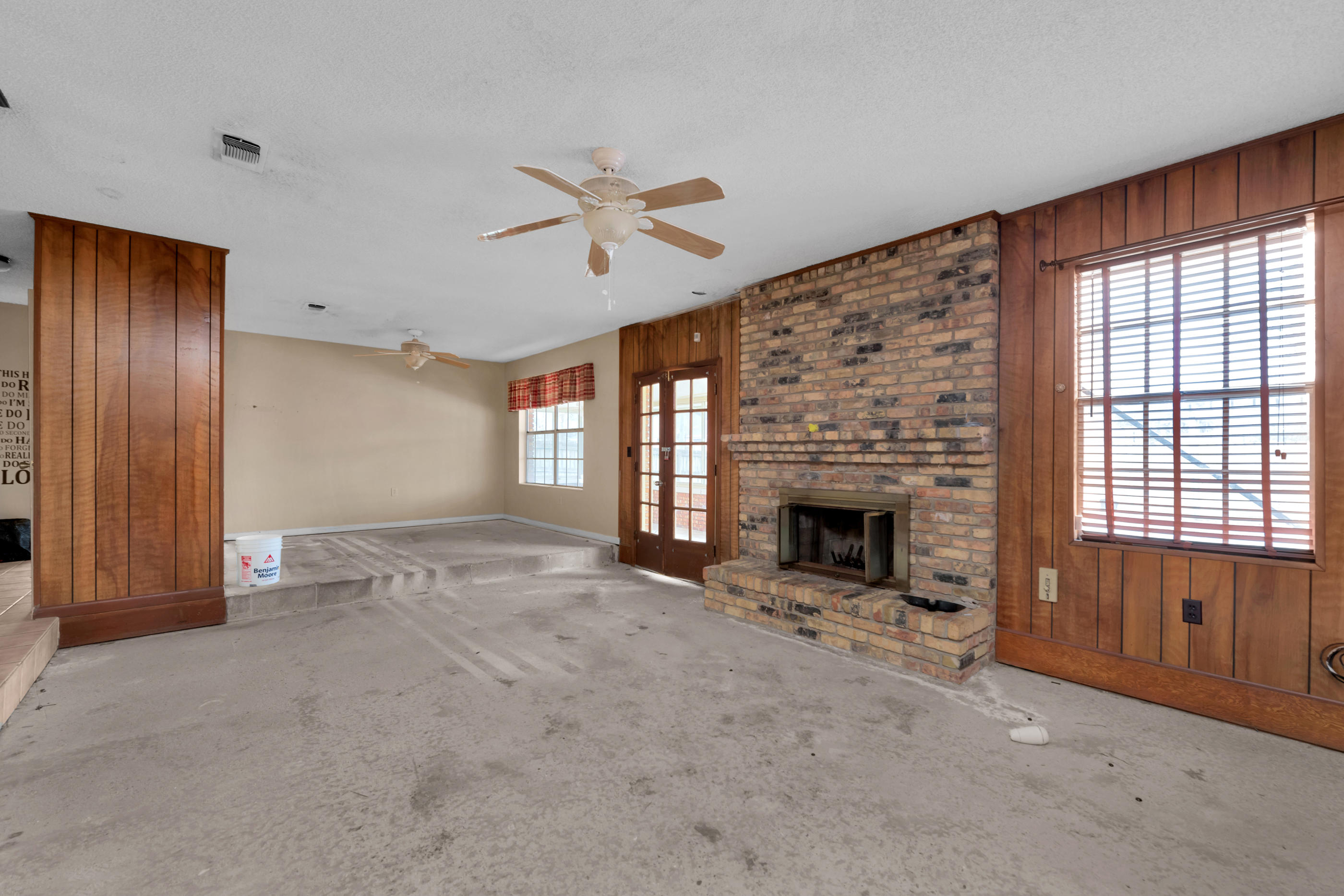 PALM ESTATES UNIT 4 - Residential