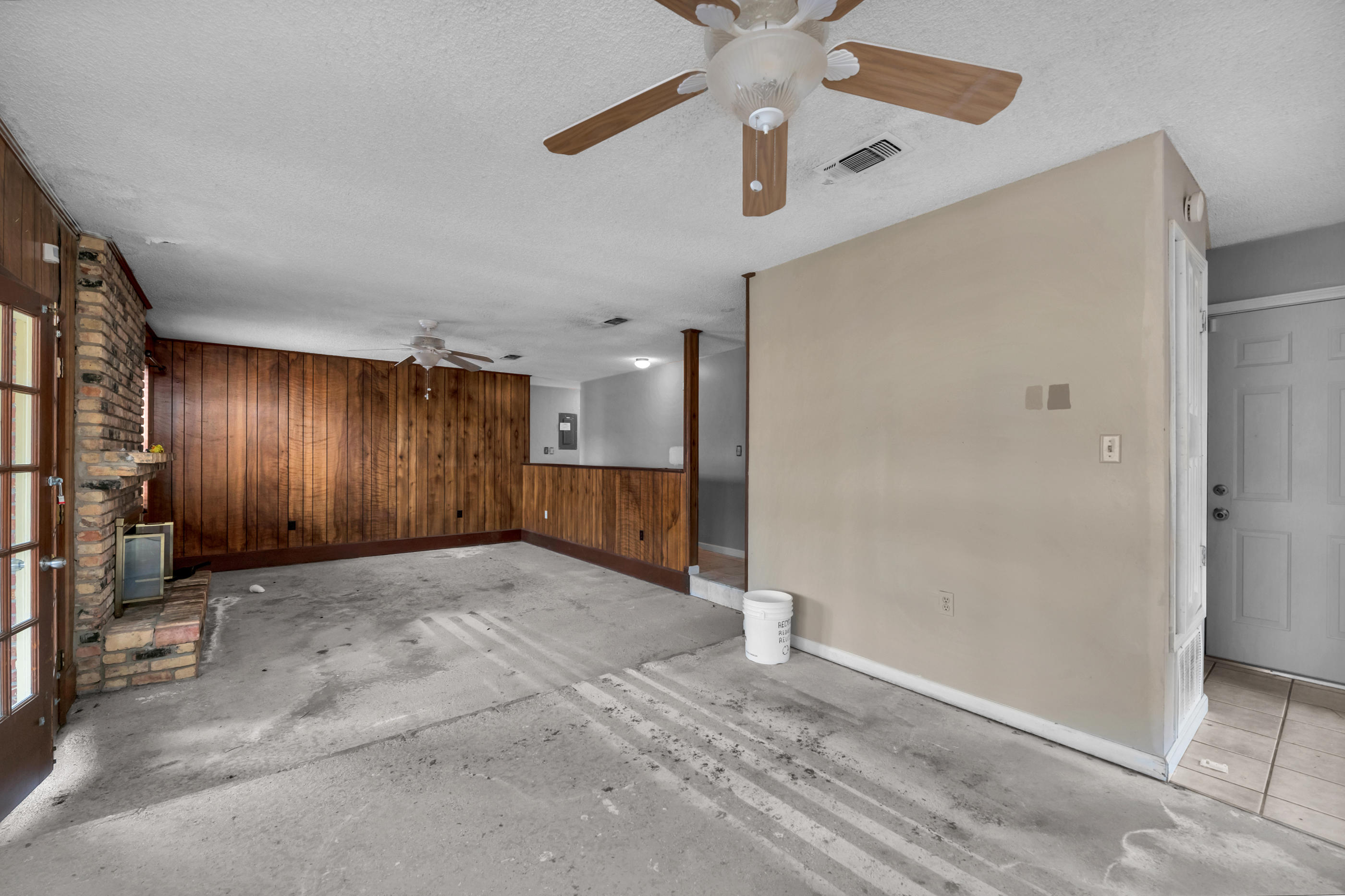 PALM ESTATES UNIT 4 - Residential