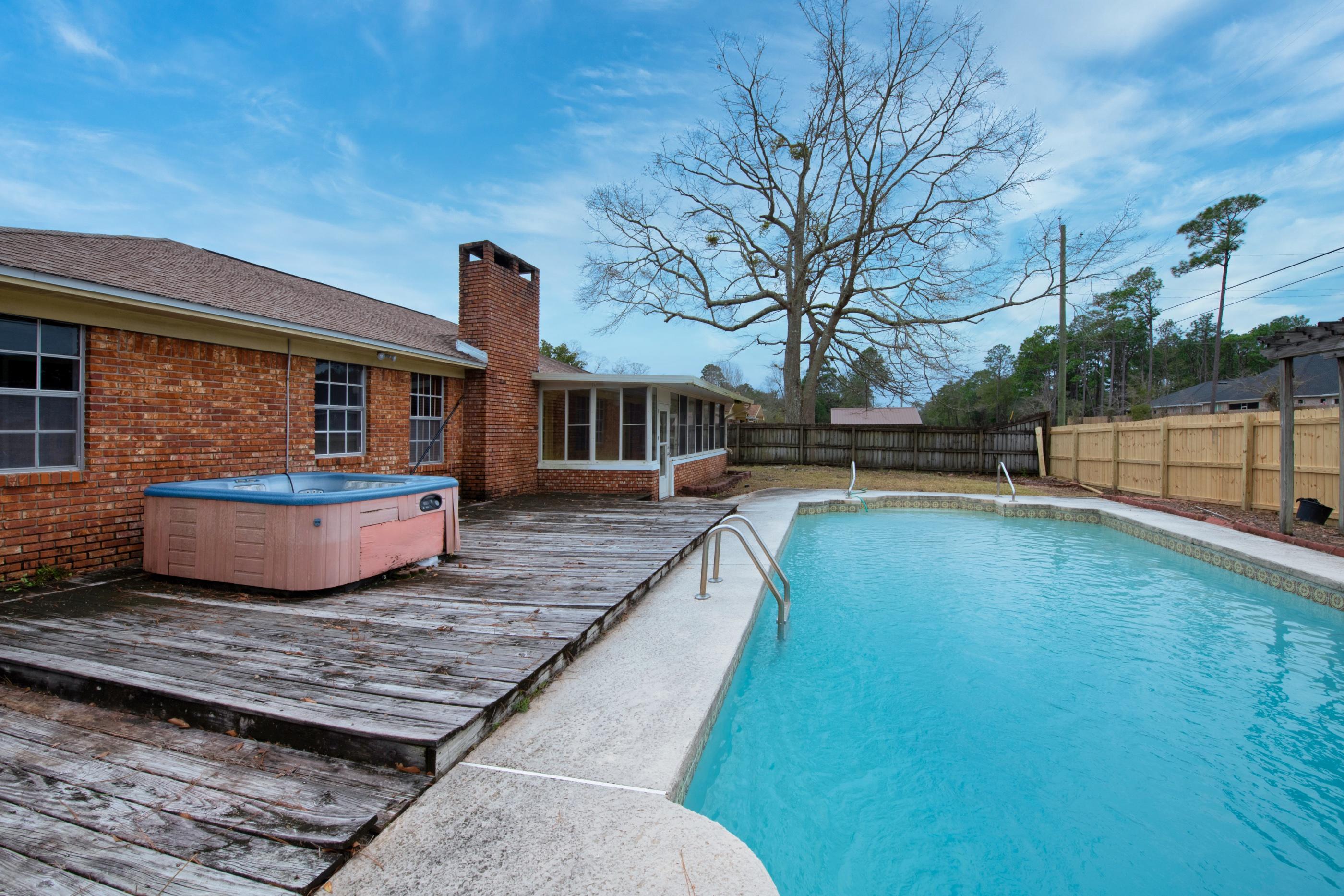 PALM ESTATES UNIT 4 - Residential