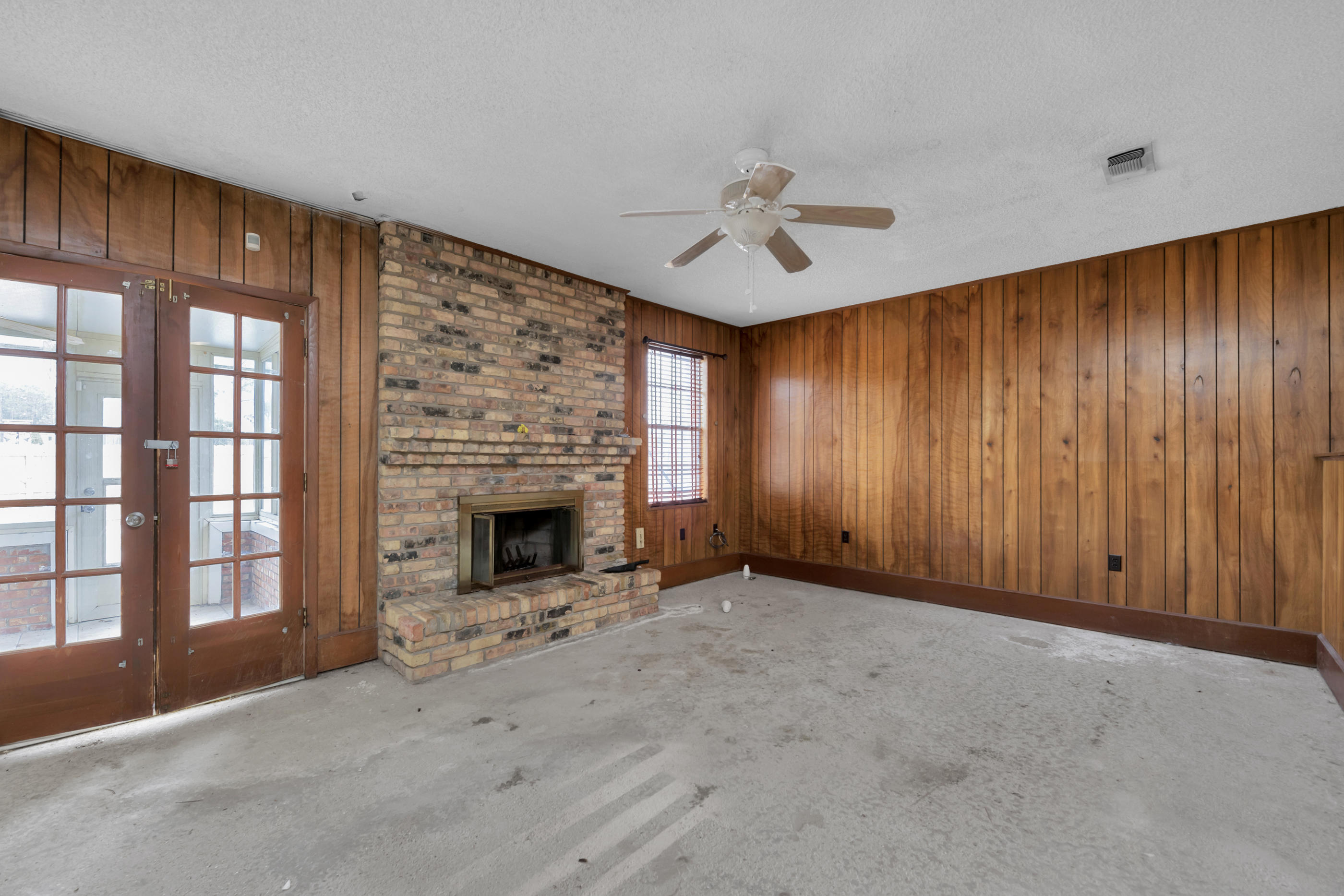 PALM ESTATES UNIT 4 - Residential