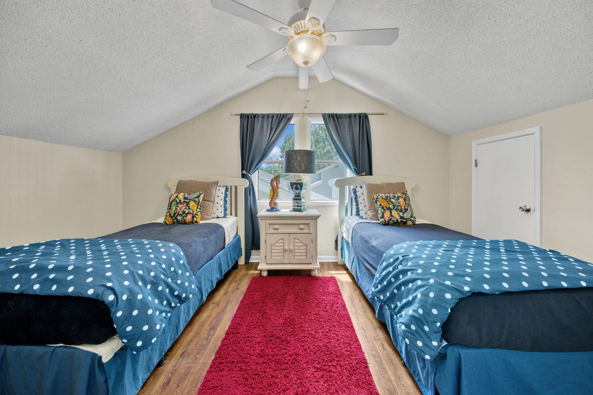 LINKSIDE VILLAGE UNIT 1 - Residential