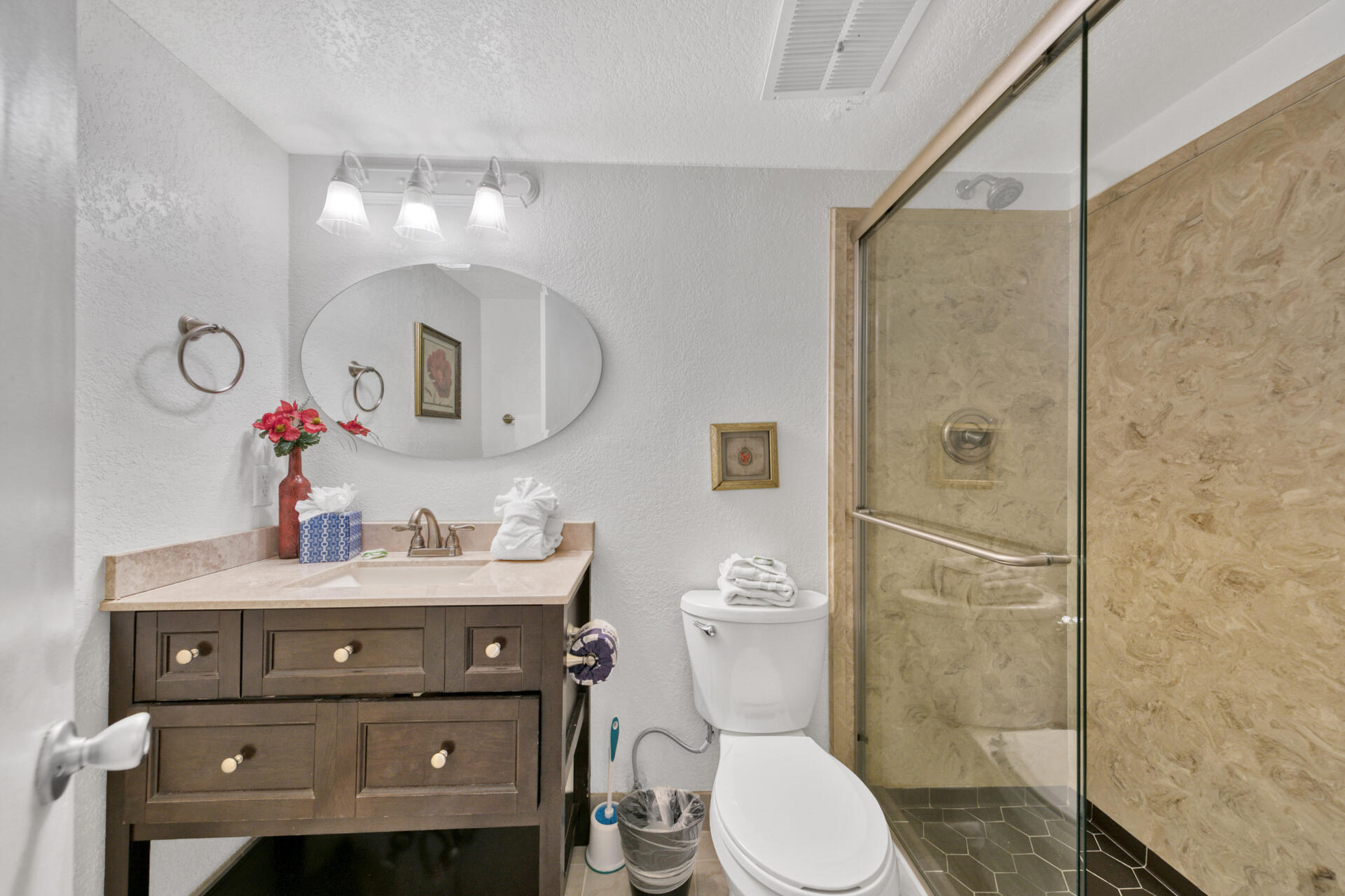 LINKSIDE VILLAGE UNIT 1 - Residential