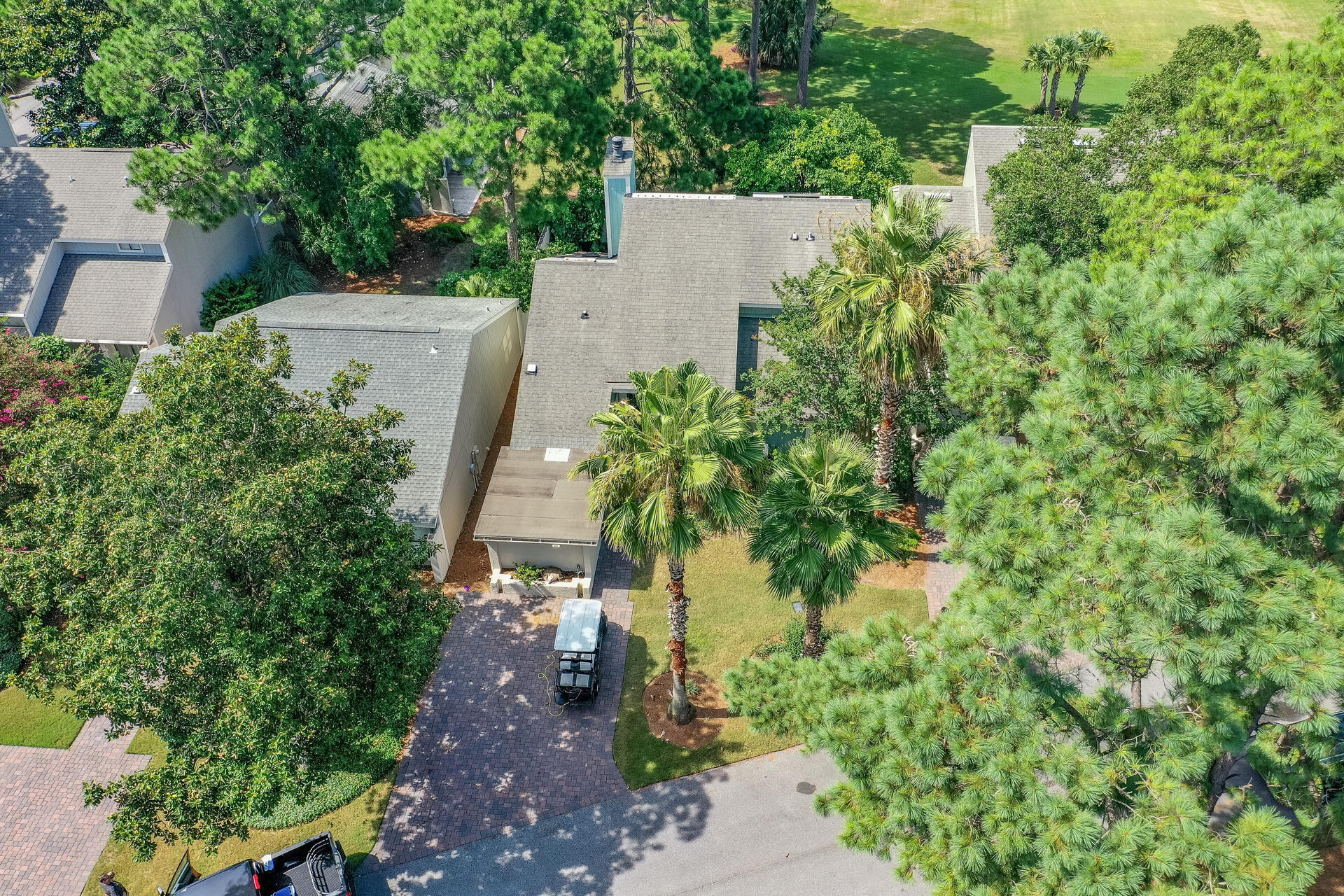 LINKSIDE VILLAGE UNIT 1 - Residential