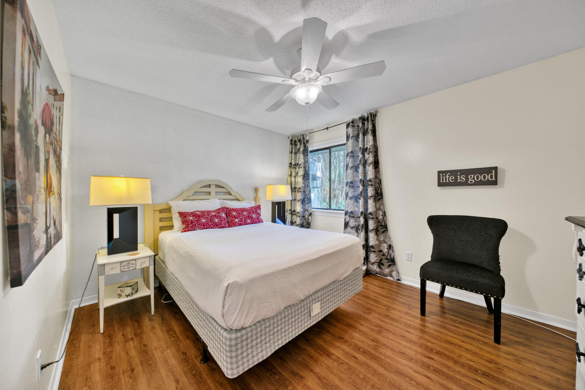 LINKSIDE VILLAGE UNIT 1 - Residential