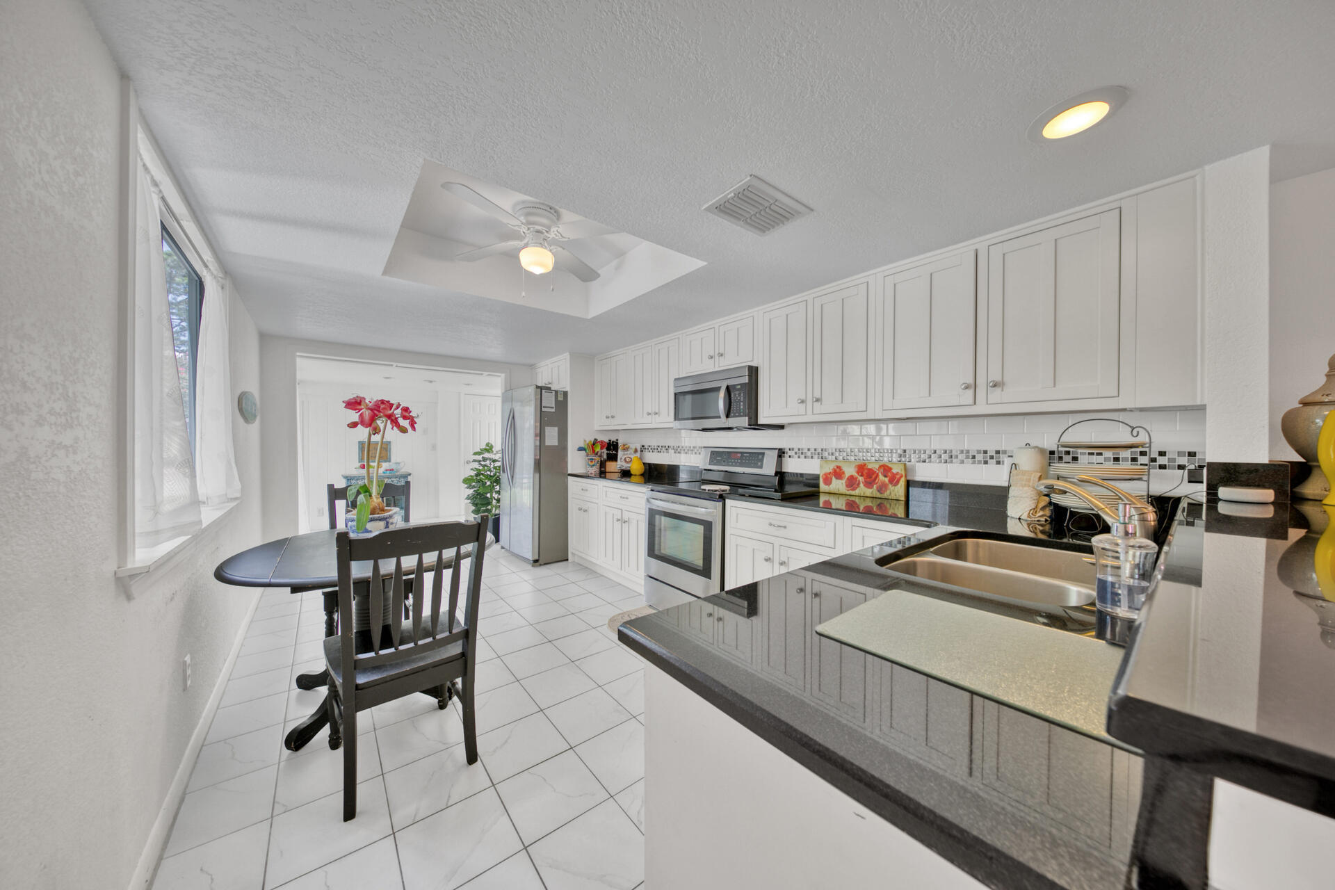 LINKSIDE VILLAGE UNIT 1 - Residential