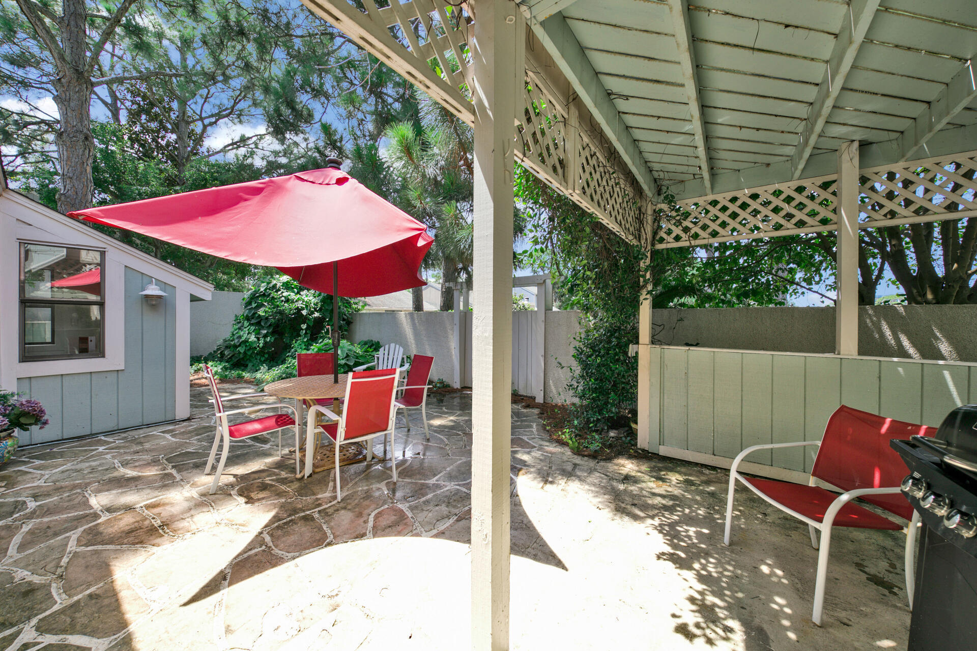 LINKSIDE VILLAGE UNIT 1 - Residential