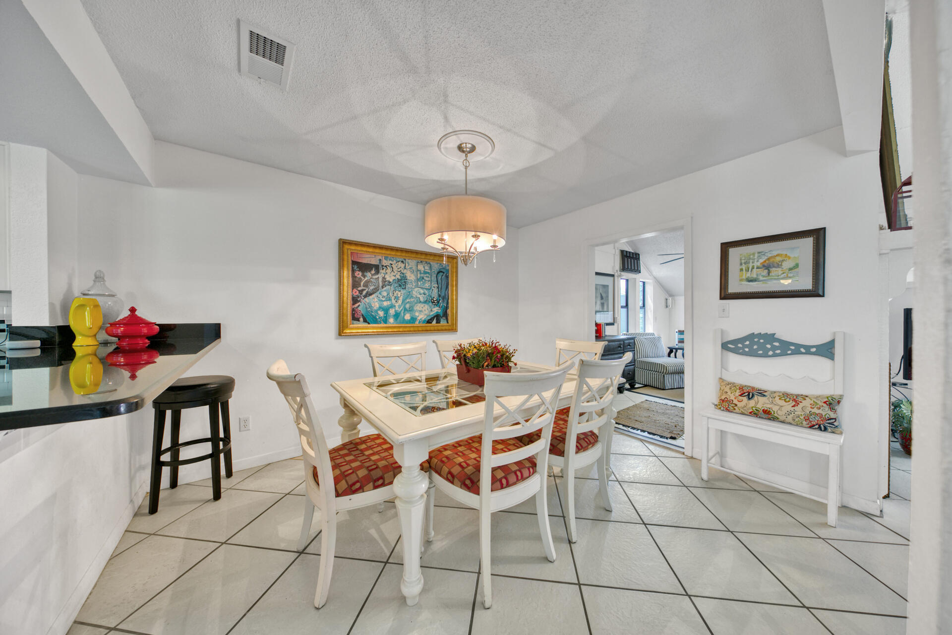 LINKSIDE VILLAGE UNIT 1 - Residential