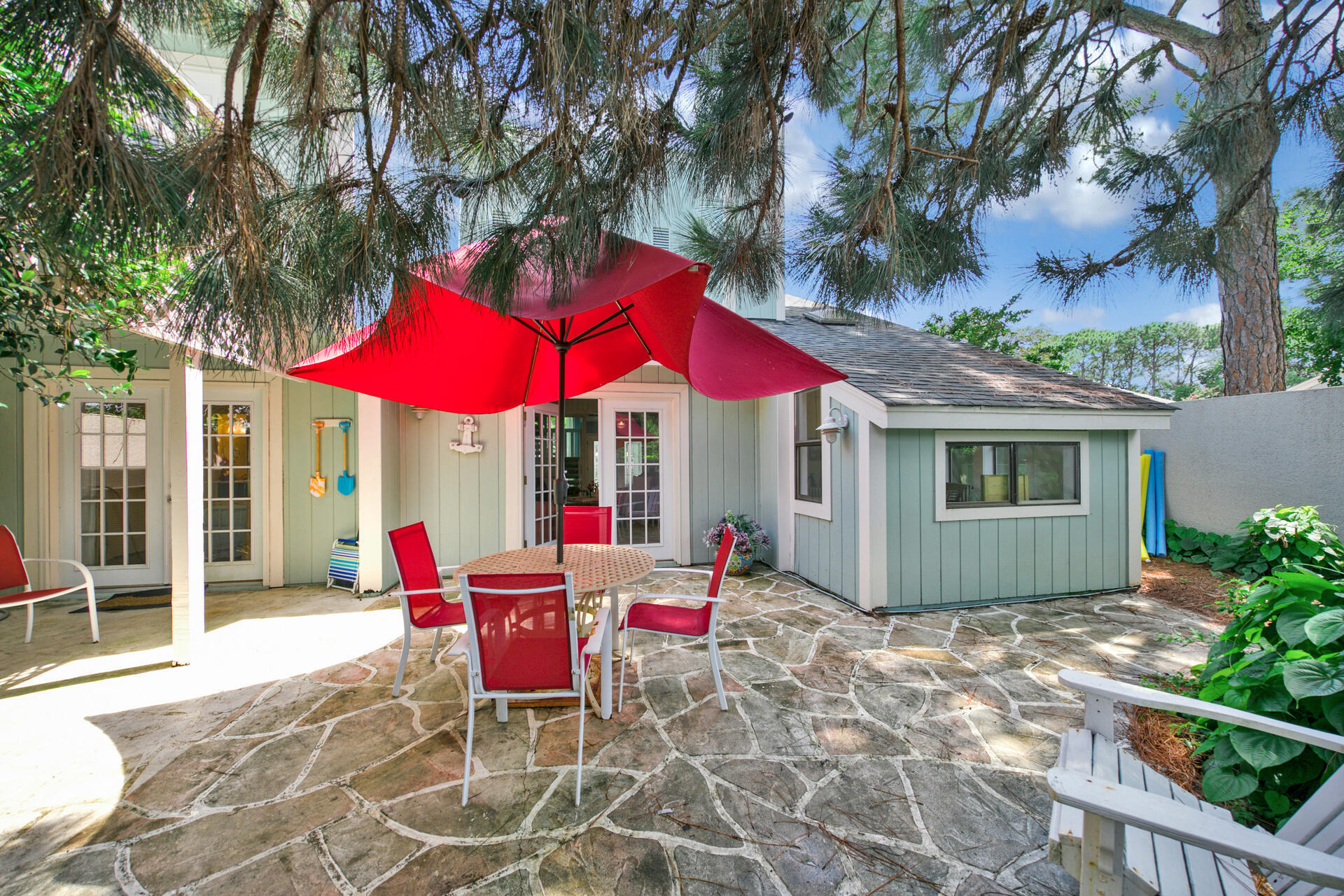 LINKSIDE VILLAGE UNIT 1 - Residential