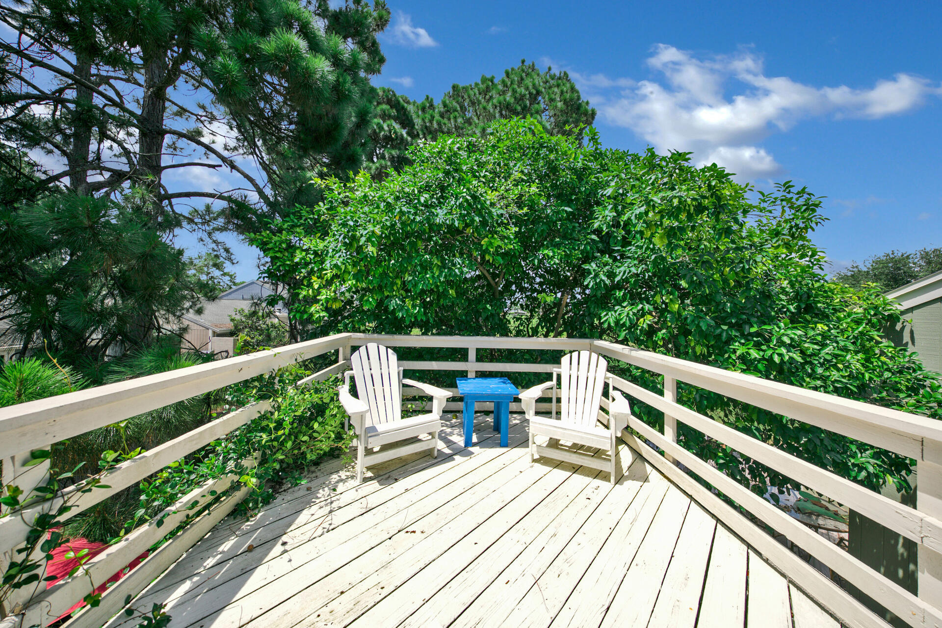 LINKSIDE VILLAGE UNIT 1 - Residential