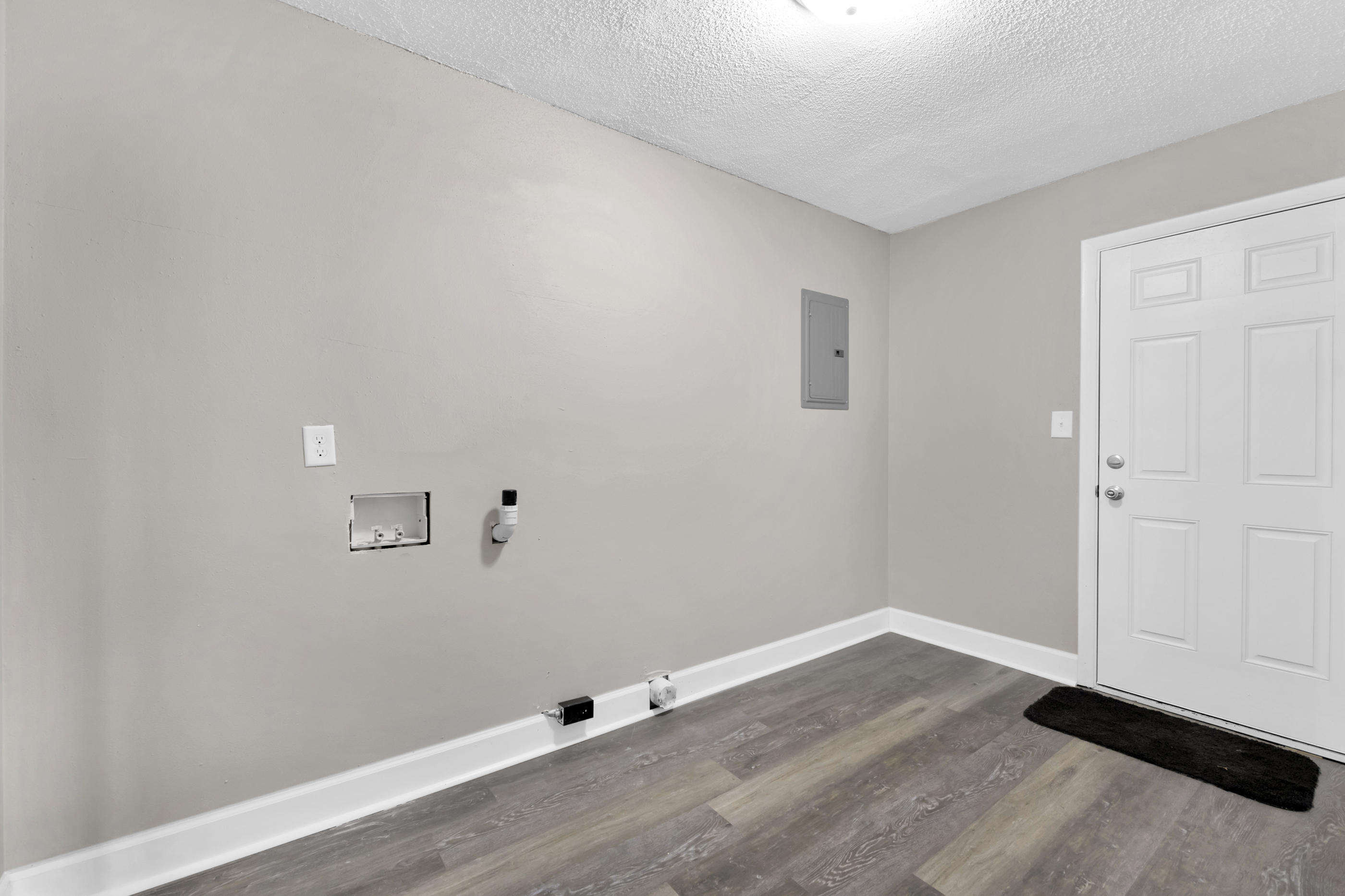 MIDPINES - Residential