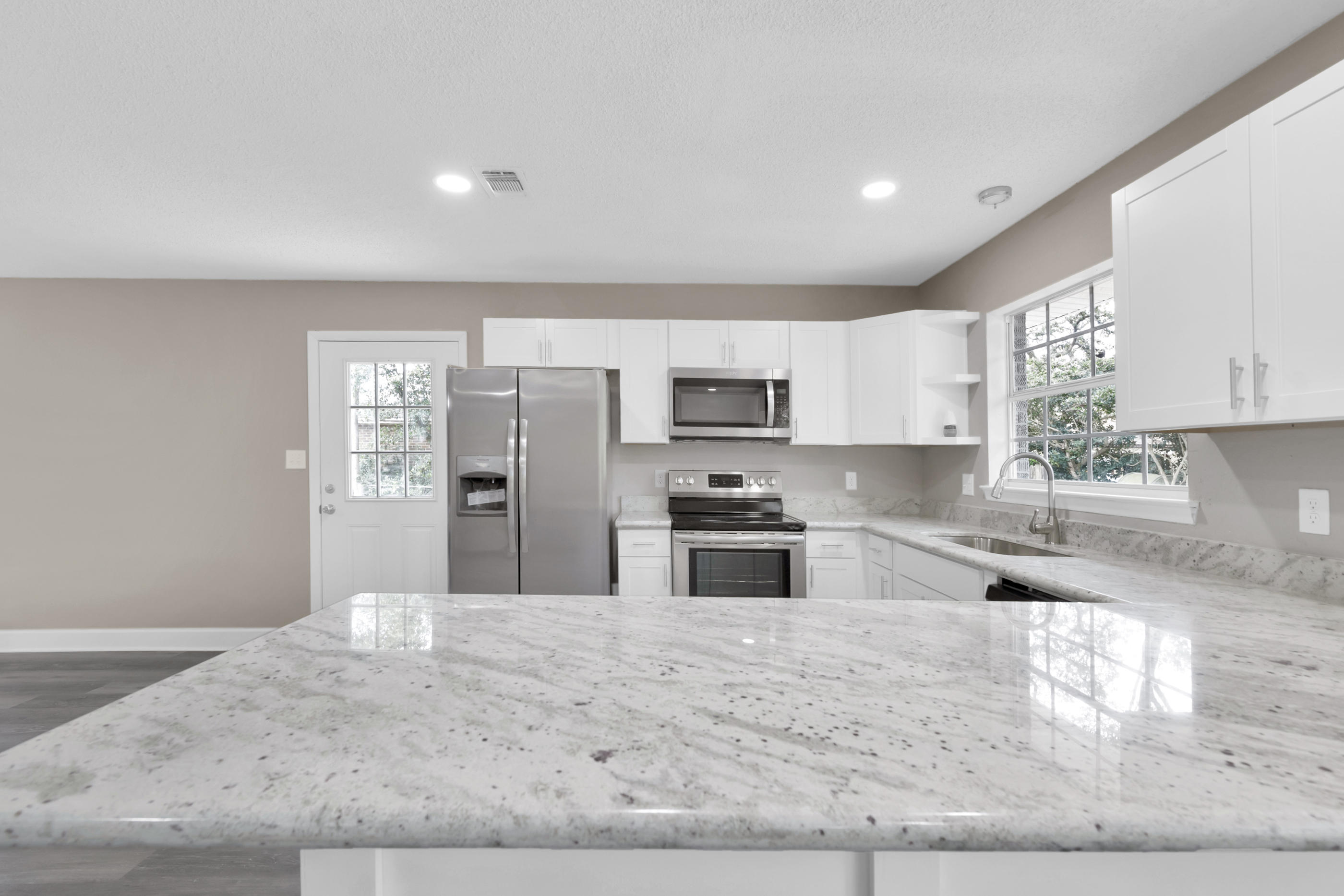 MIDPINES - Residential