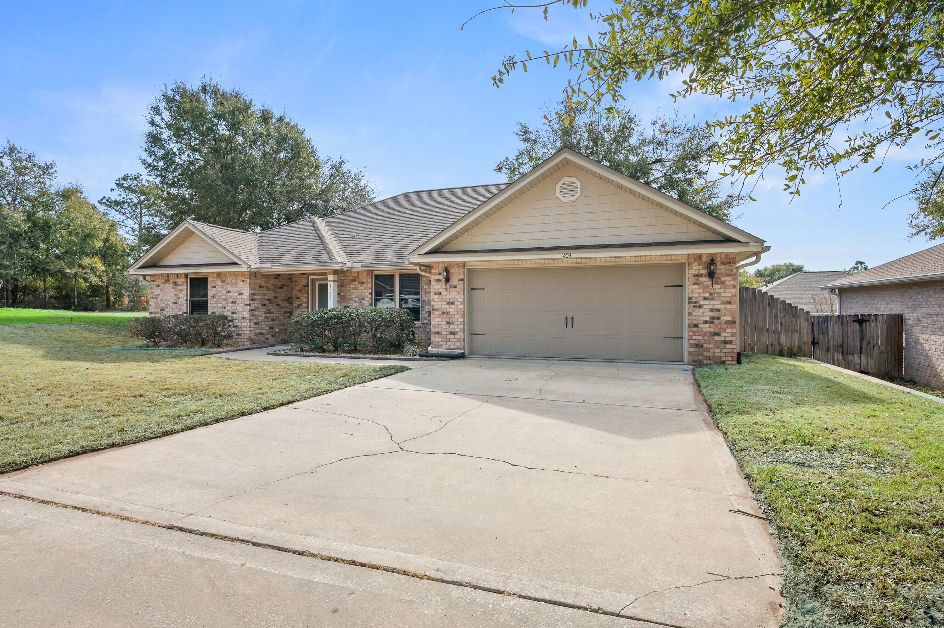 TRAILWOOD ESTATES - Residential