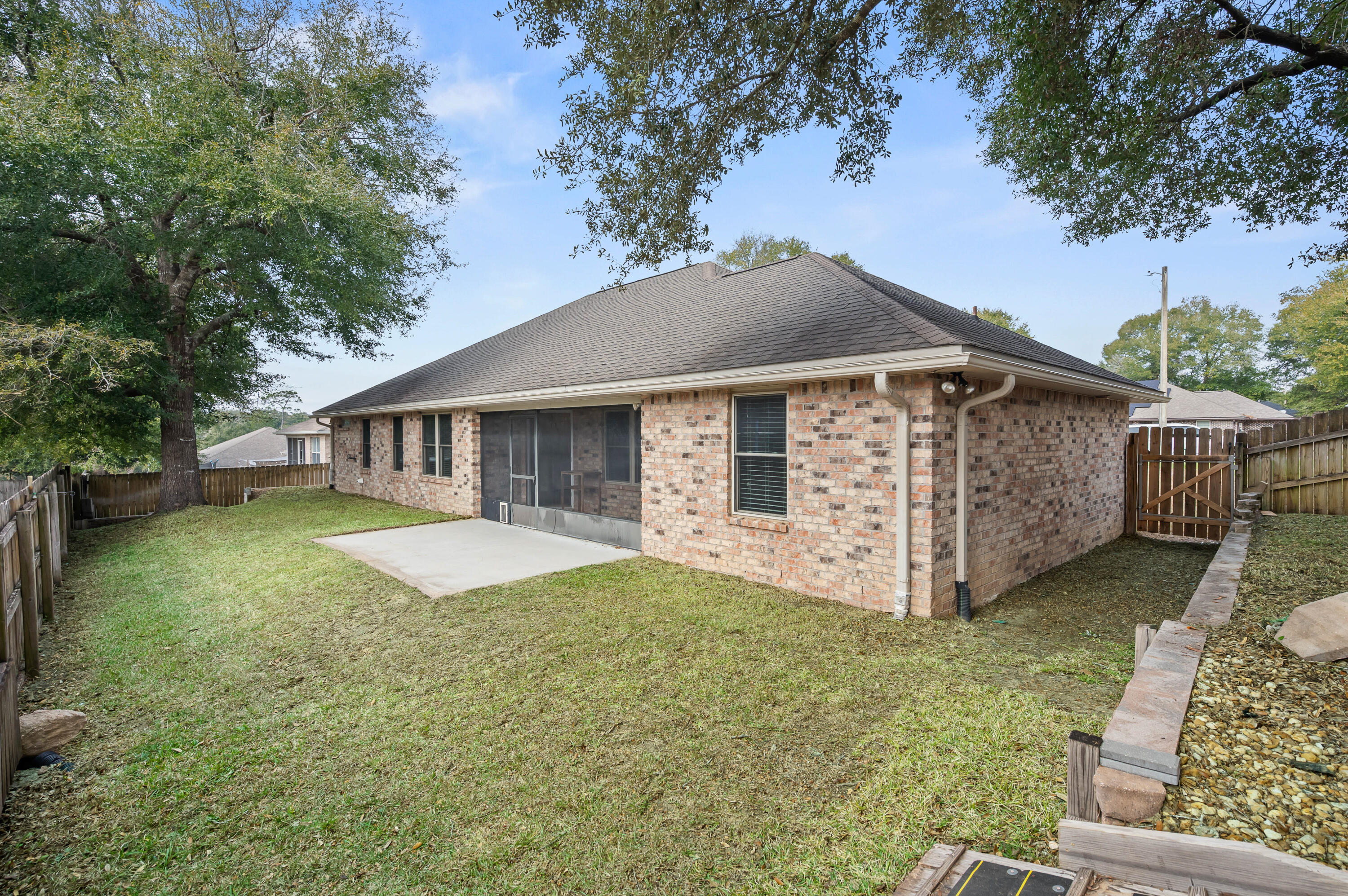 TRAILWOOD ESTATES - Residential