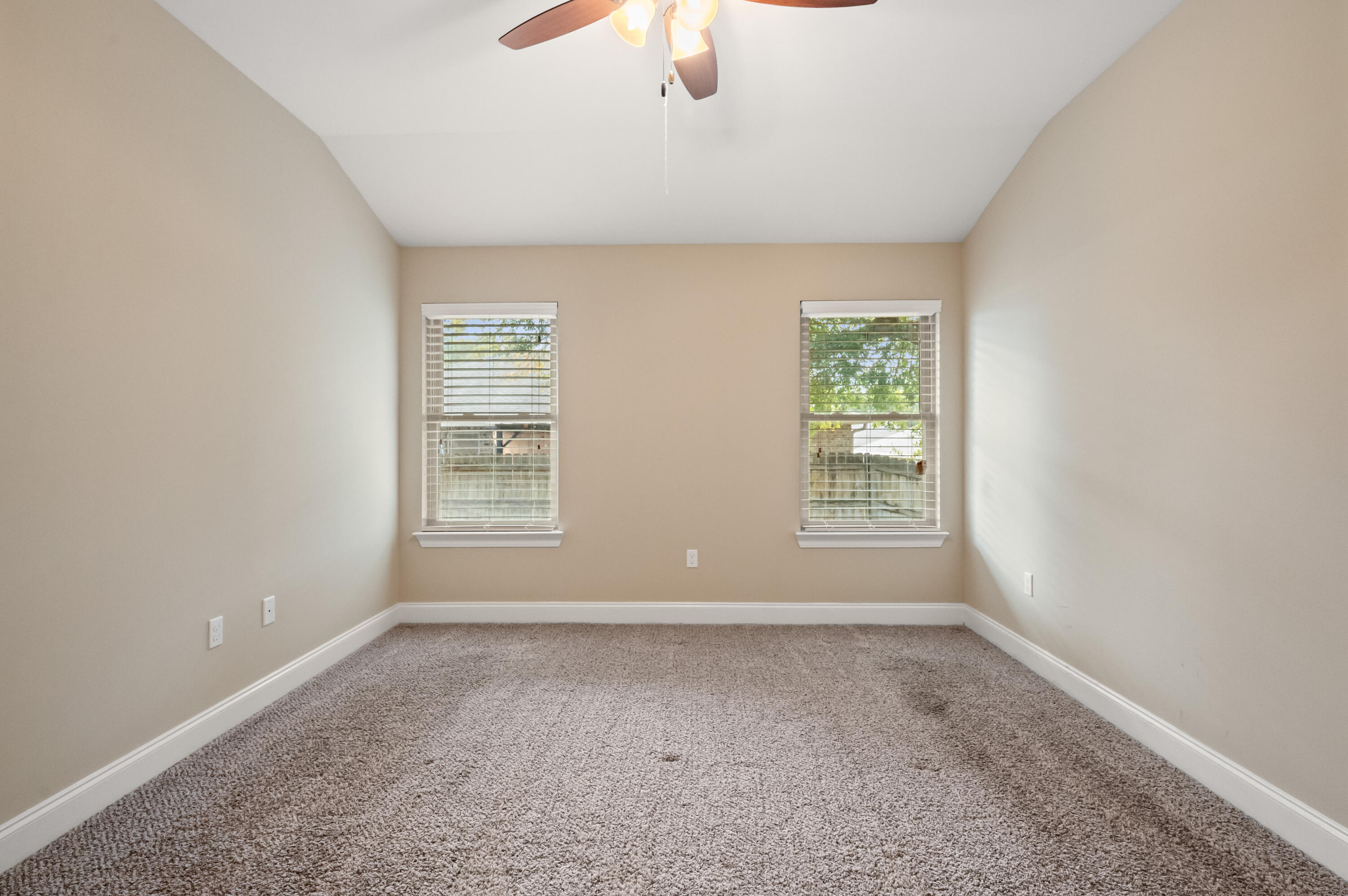 TRAILWOOD ESTATES - Residential