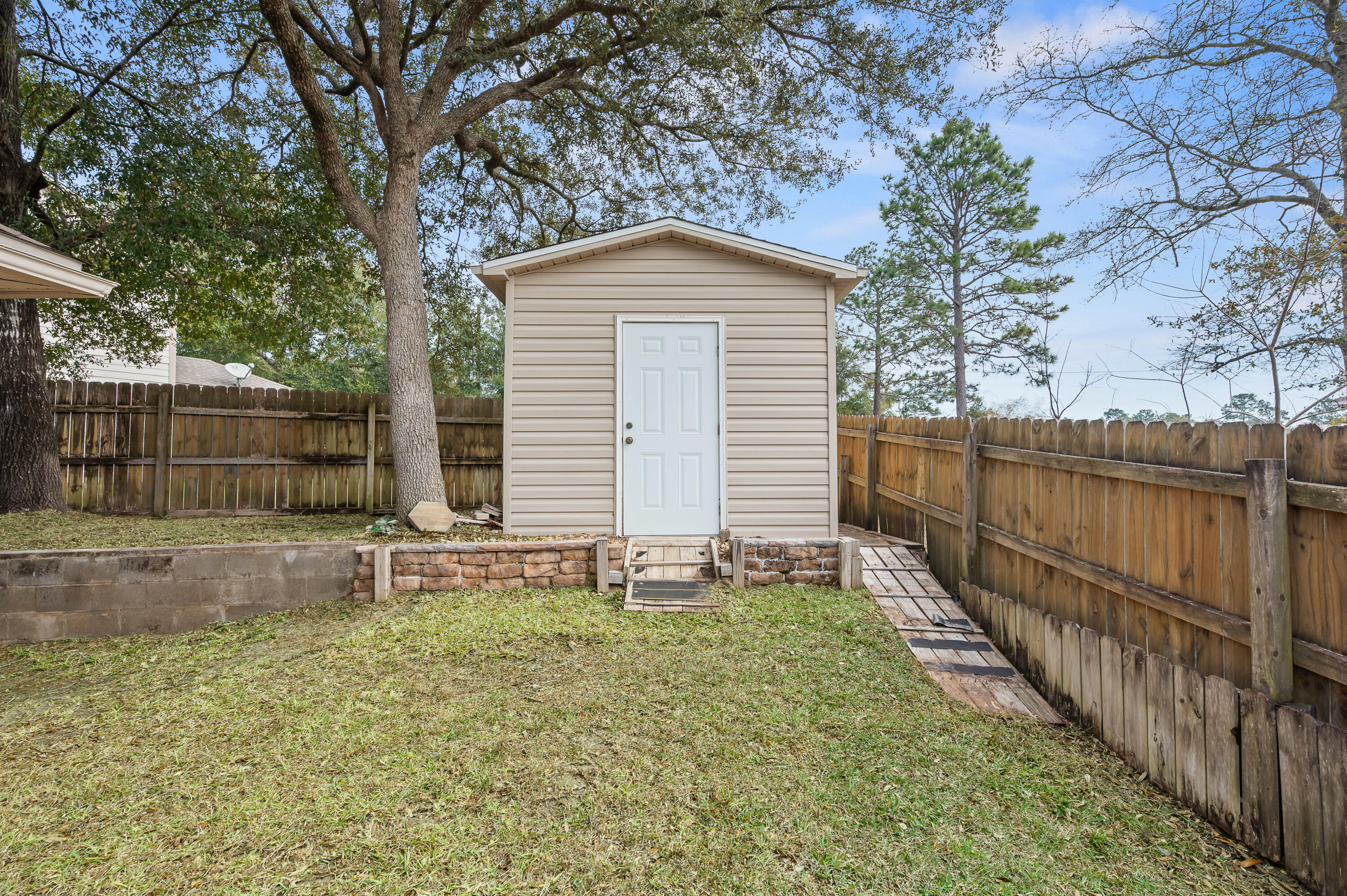 TRAILWOOD ESTATES - Residential