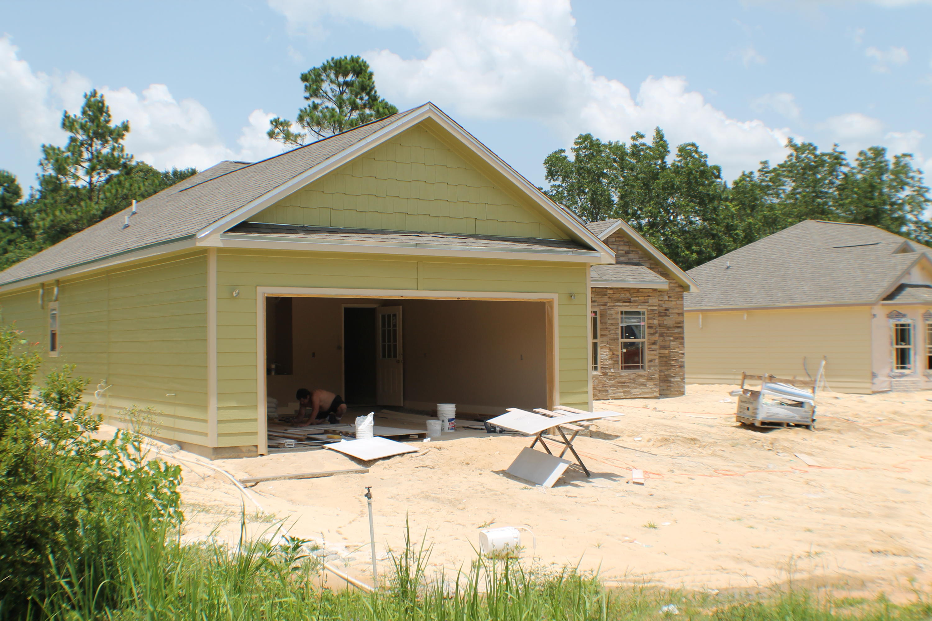 OAKDALE MINI FARMS - Residential