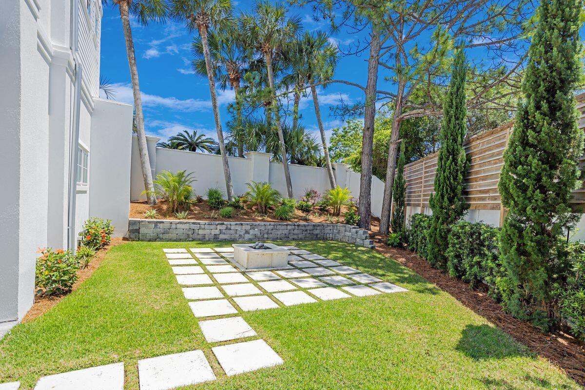 VILLAGE OF WHITE CLIFFS THE - Residential