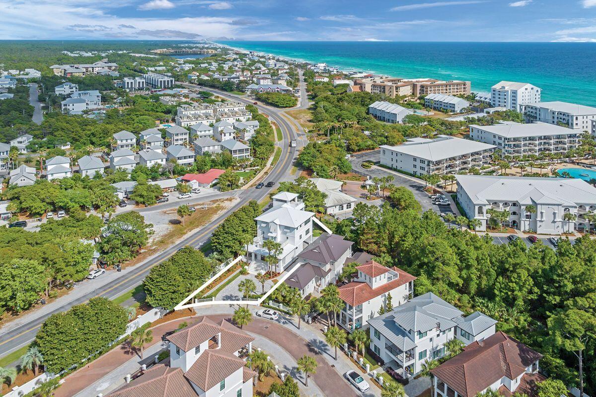 VILLAGE OF WHITE CLIFFS THE - Residential