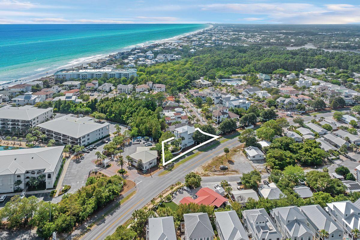 VILLAGE OF WHITE CLIFFS THE - Residential