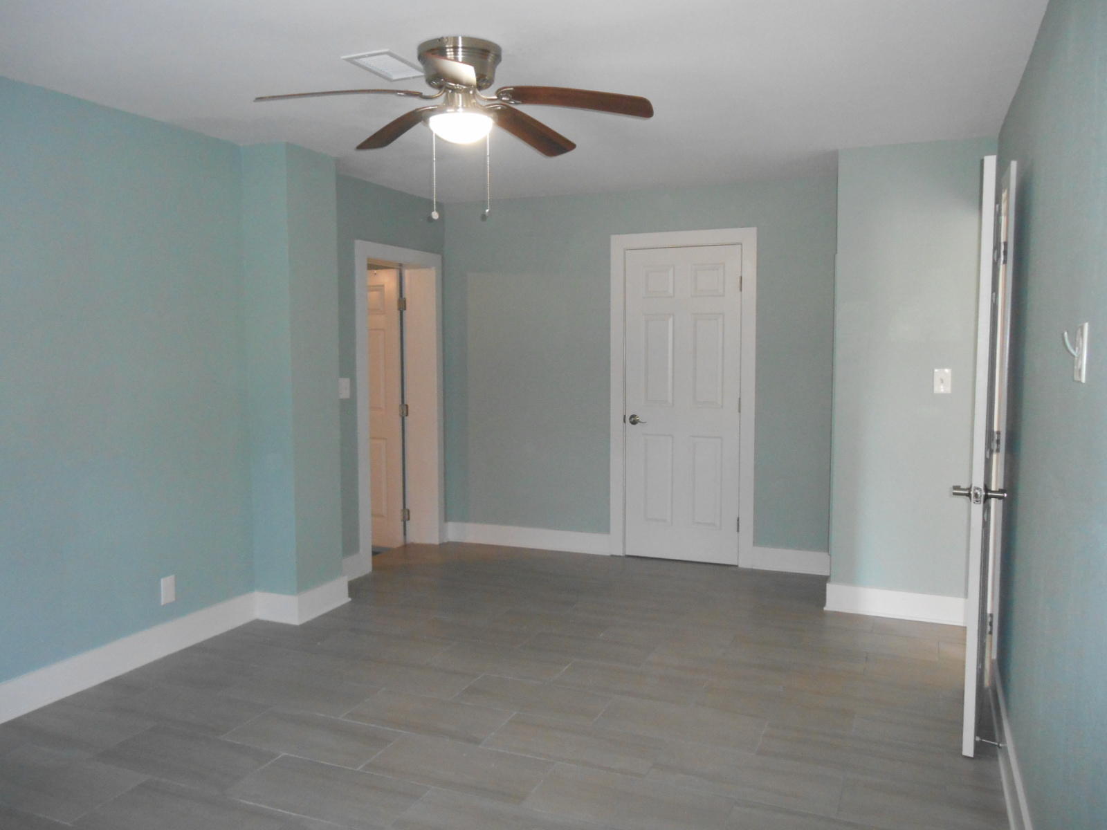 OAKLAND HEIGHTS - Residential