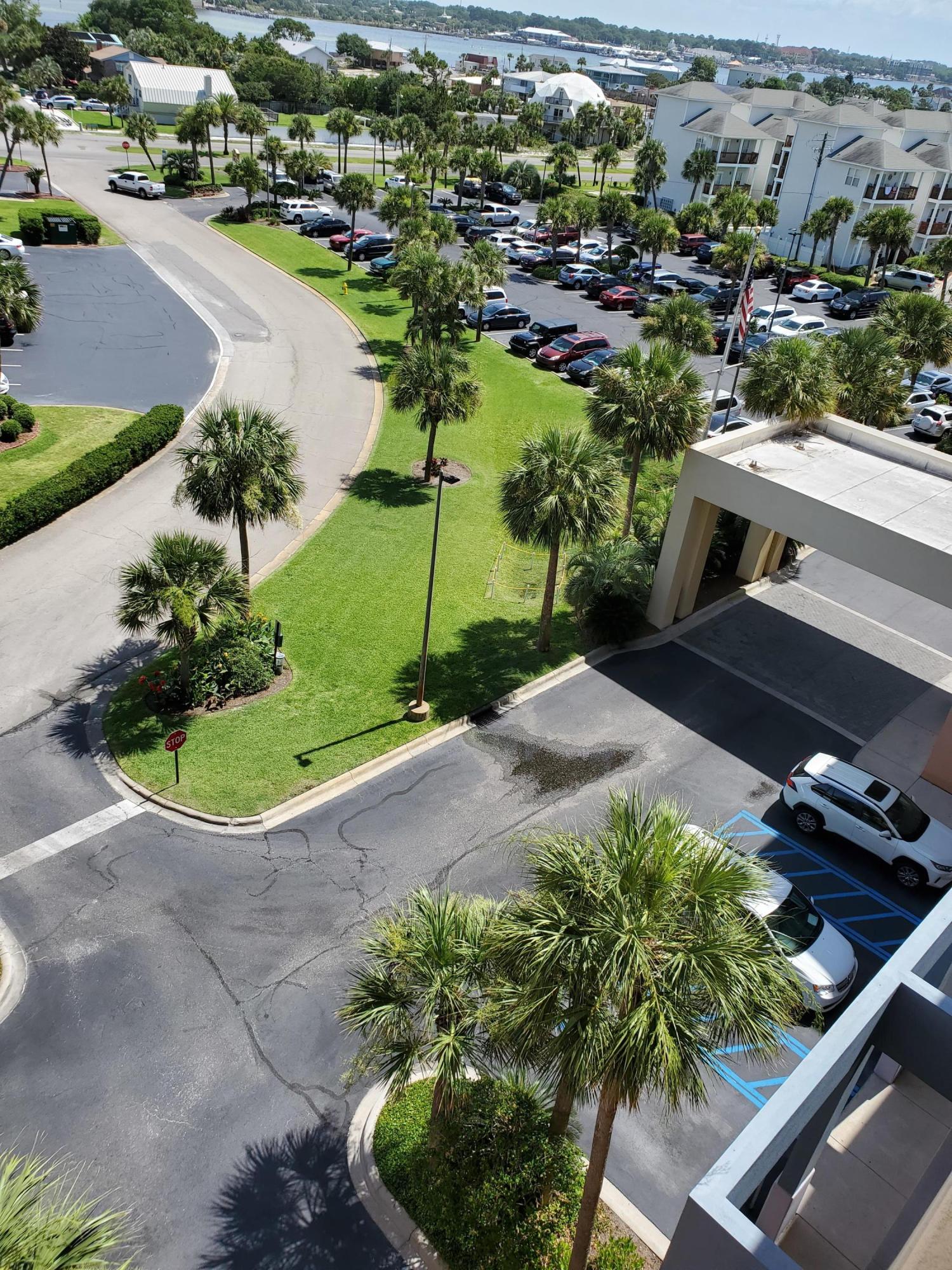 PELICAN ISLE - Residential