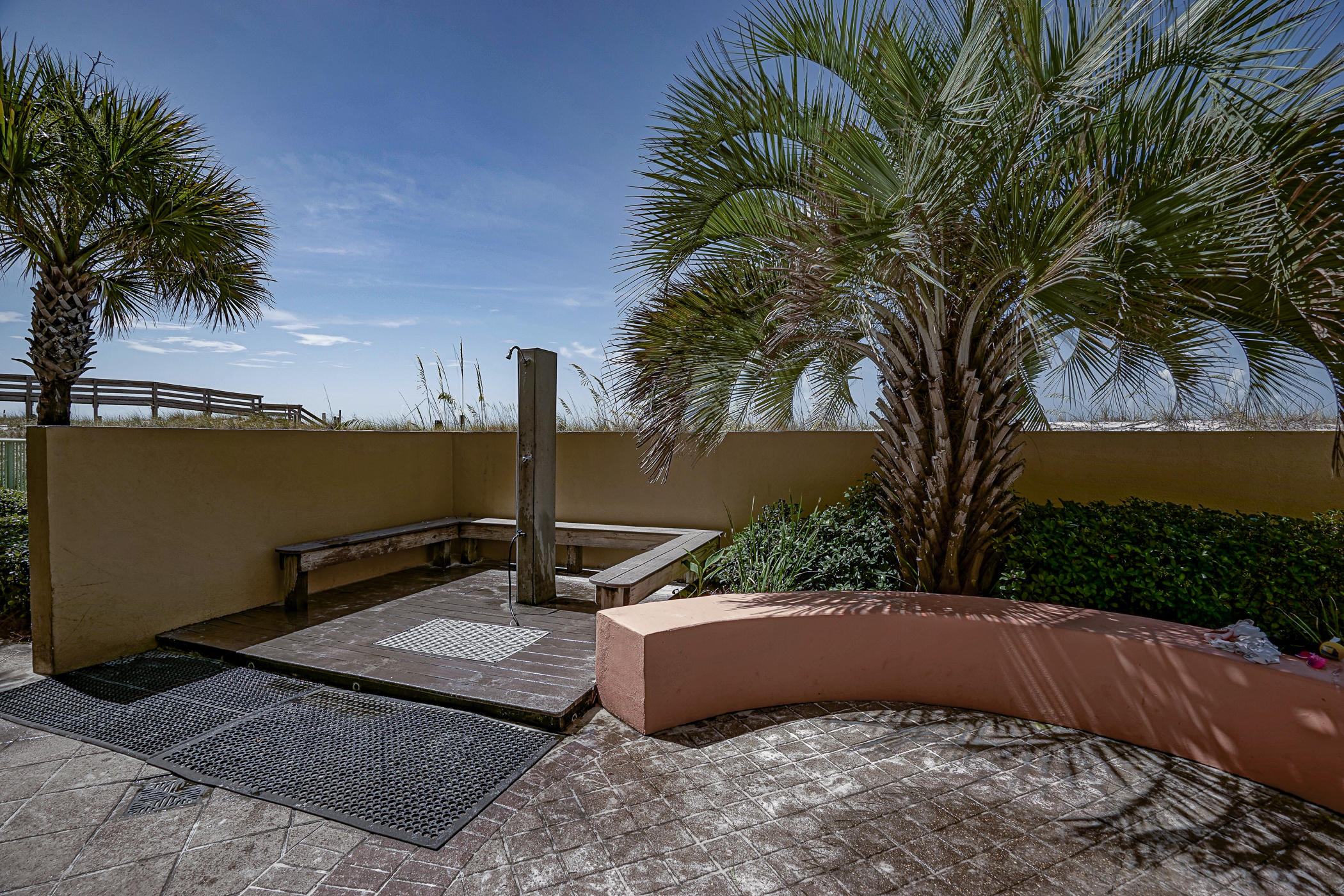 PELICAN ISLE - Residential