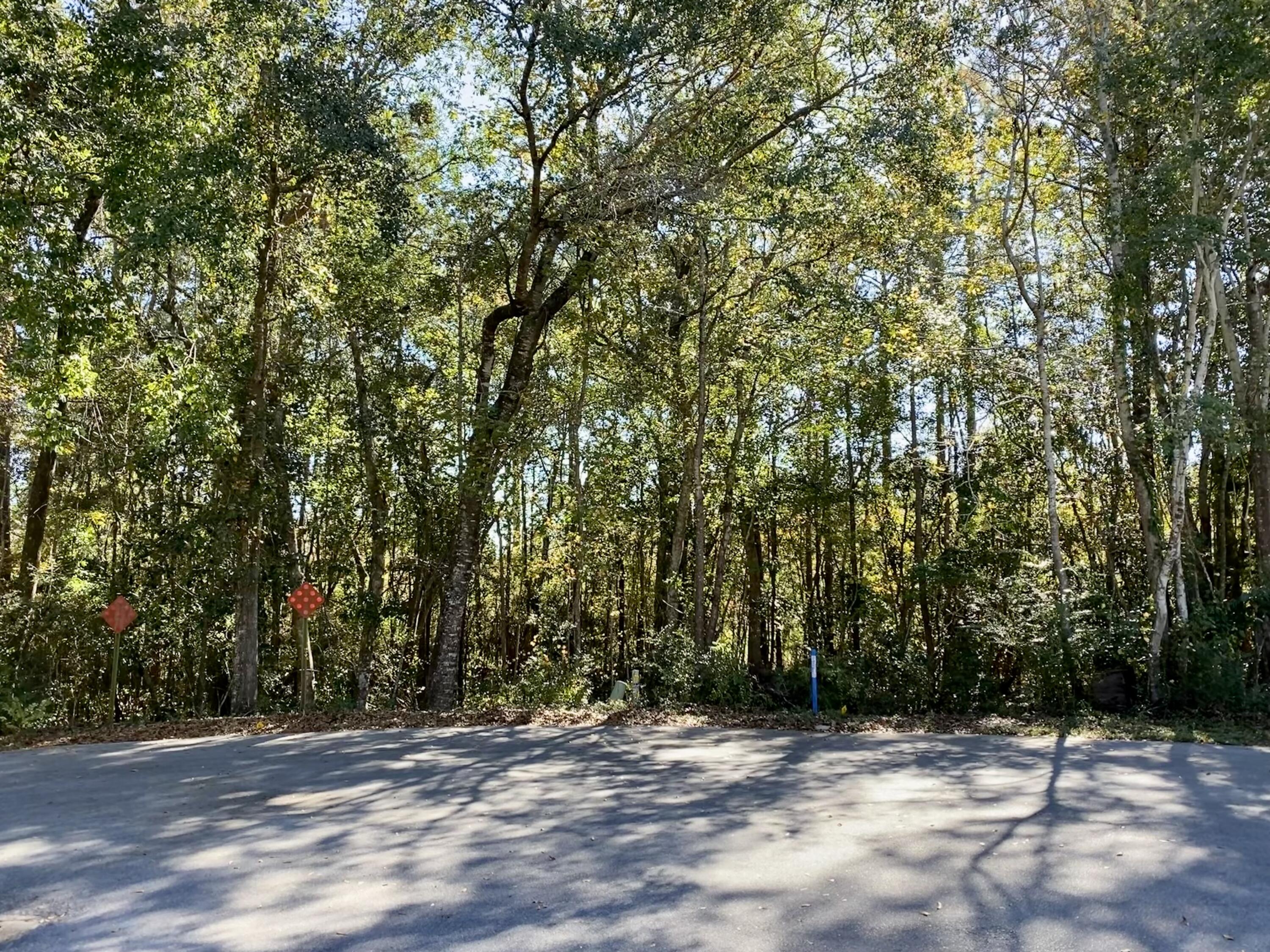 COUNTRY CLUB ESTATES 1 OF CRESTVIEW - Land