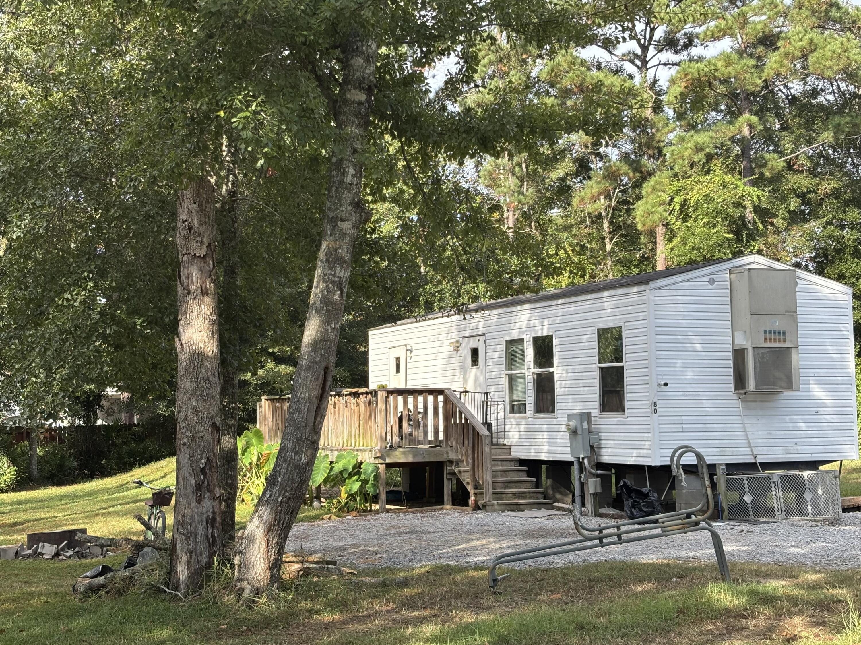 MAGNOLIA BAY - Residential