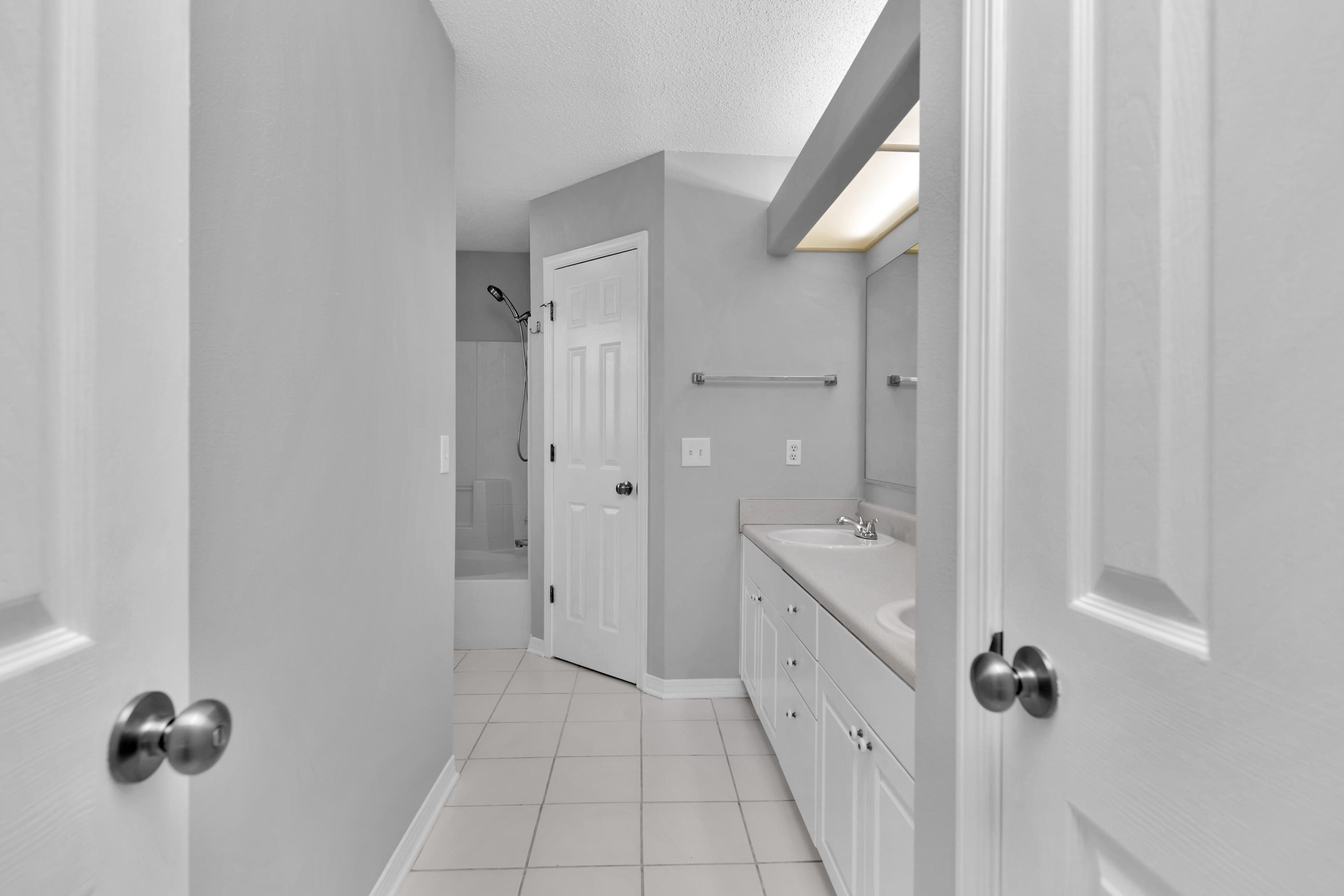 ORION LAKE - Residential