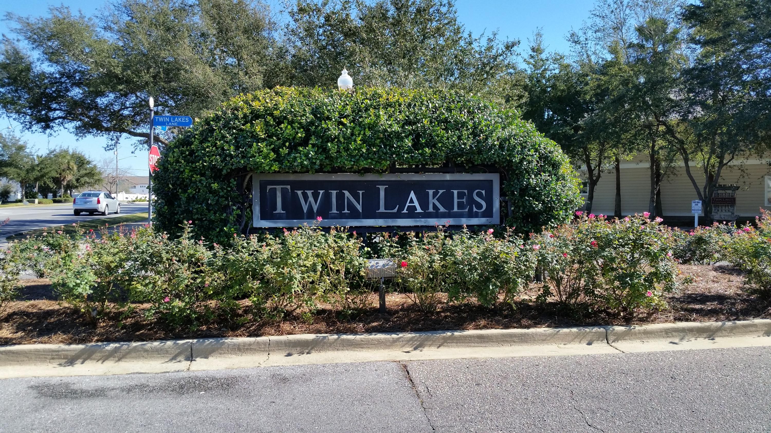 TWIN LAKES TOWNHOMES PH 2 - Residential
