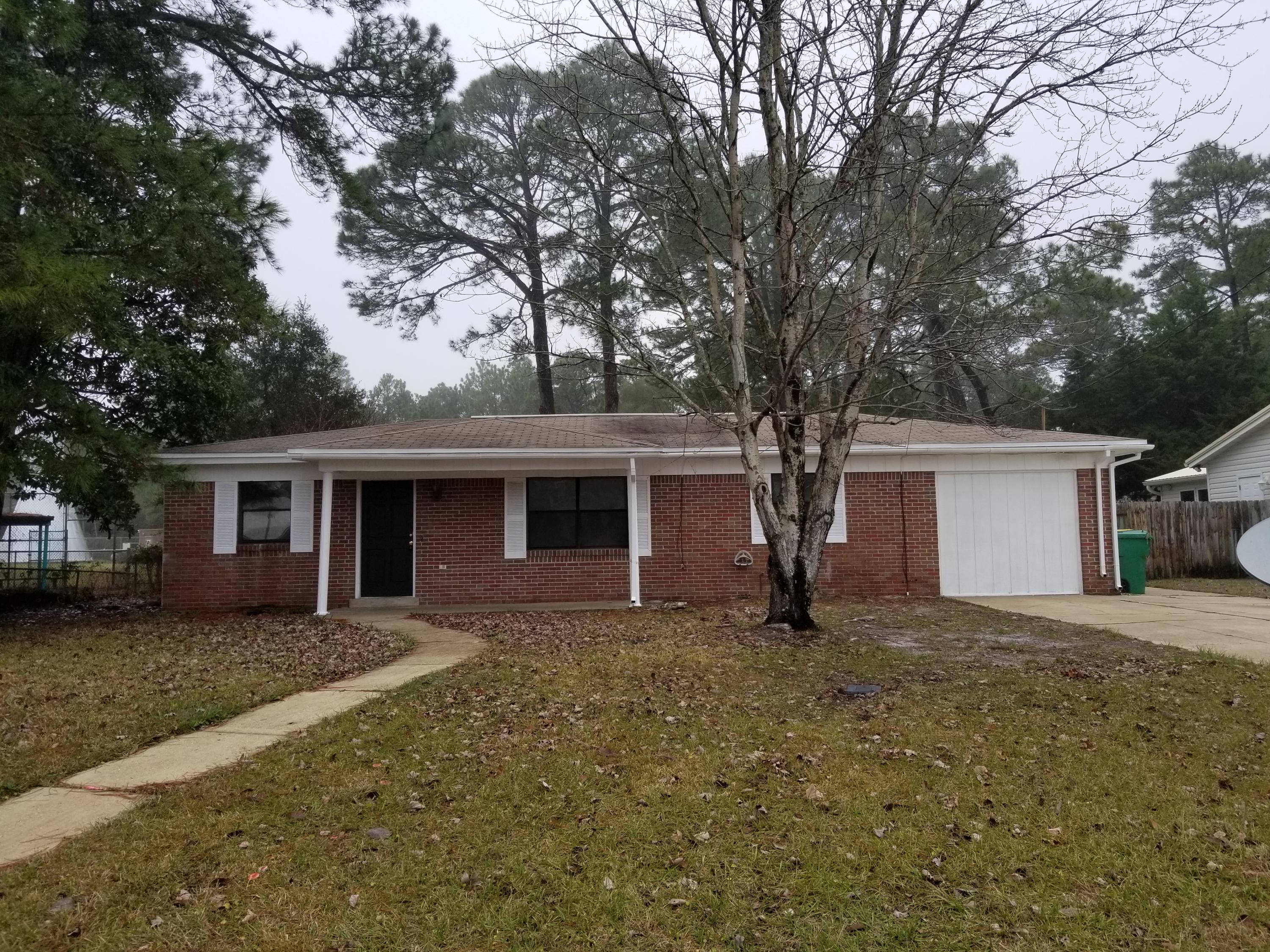 Great 3 bedroom 2 bathroom home for sale in Mary Esther! This property has been freshly painted and would make a great starter home! Enclosed garage, large back yard, and spacious deck. Vacant and easy to show.