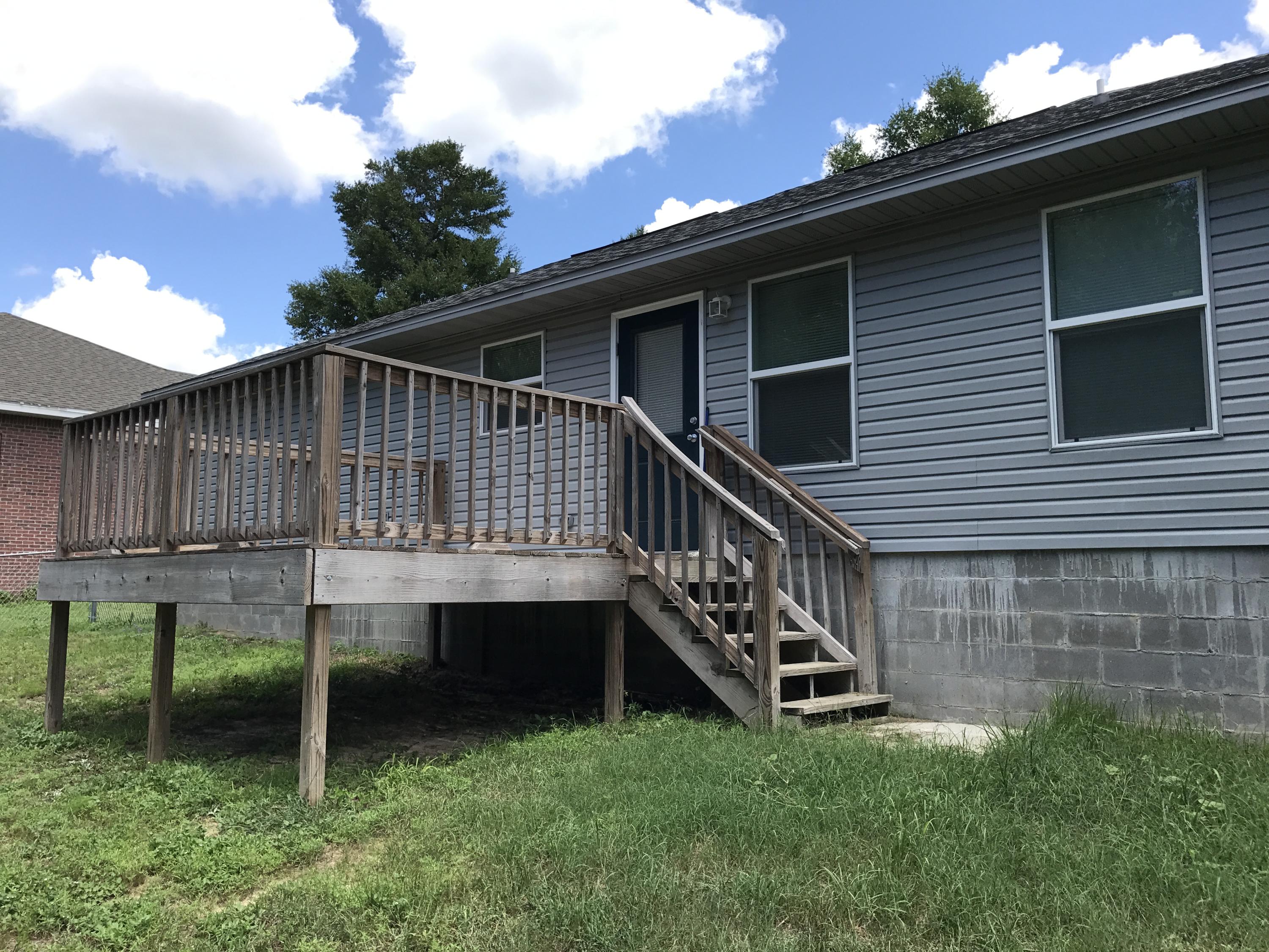 ADAMS-POWELL LOT 23 BLK E - Residential Lease