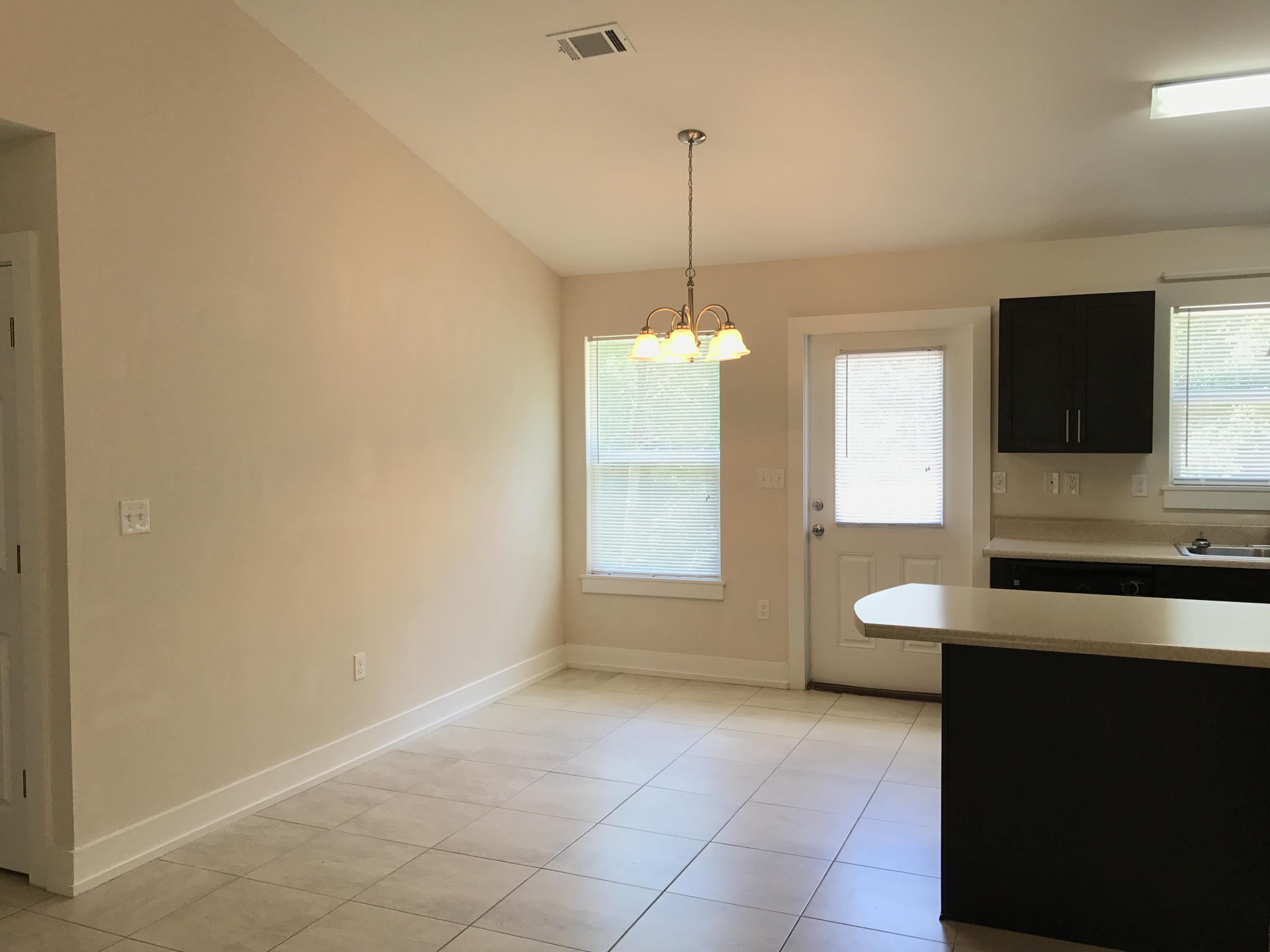 ADAMS-POWELL LOT 23 BLK E - Residential Lease