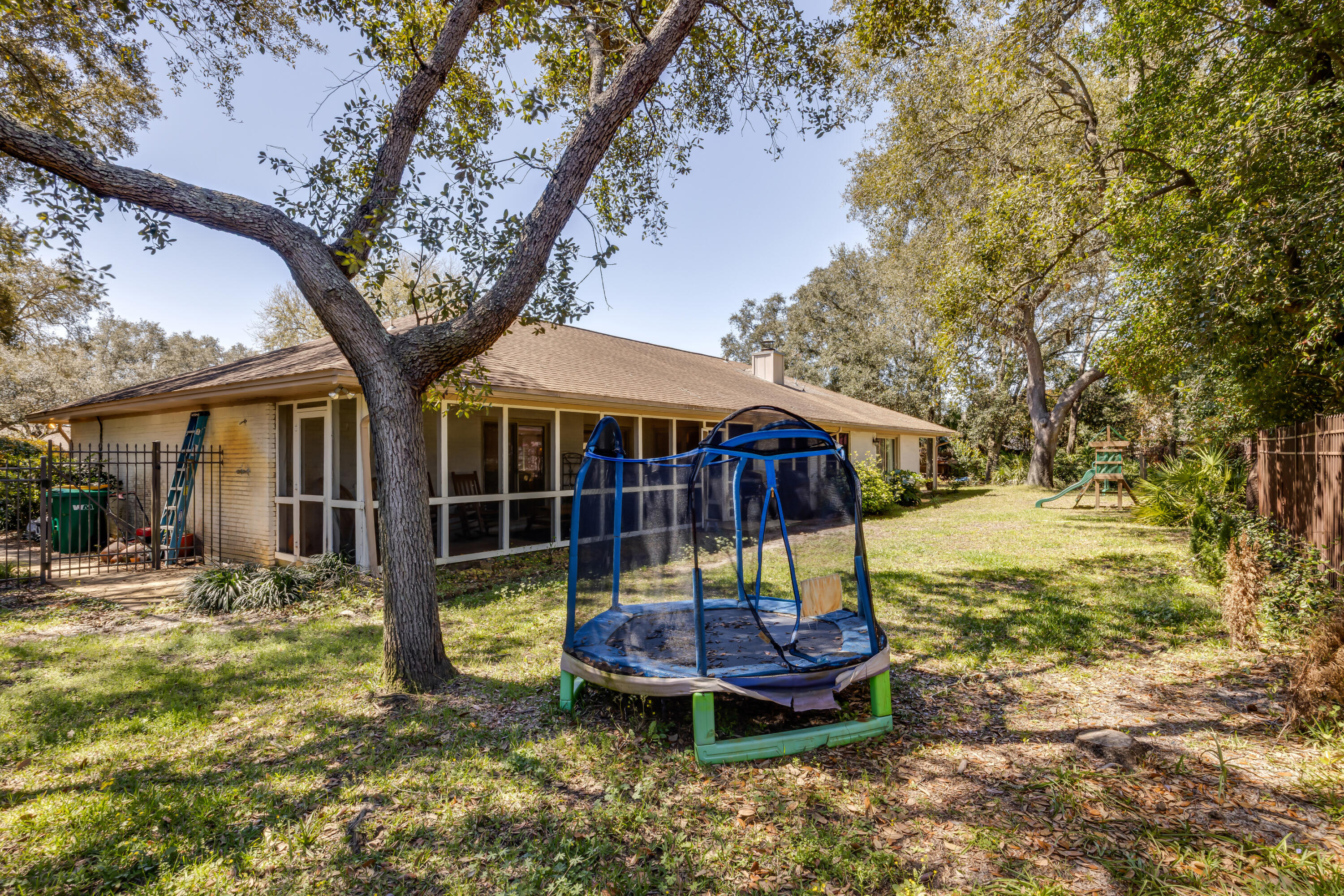 INDIAN BAYOU - Residential