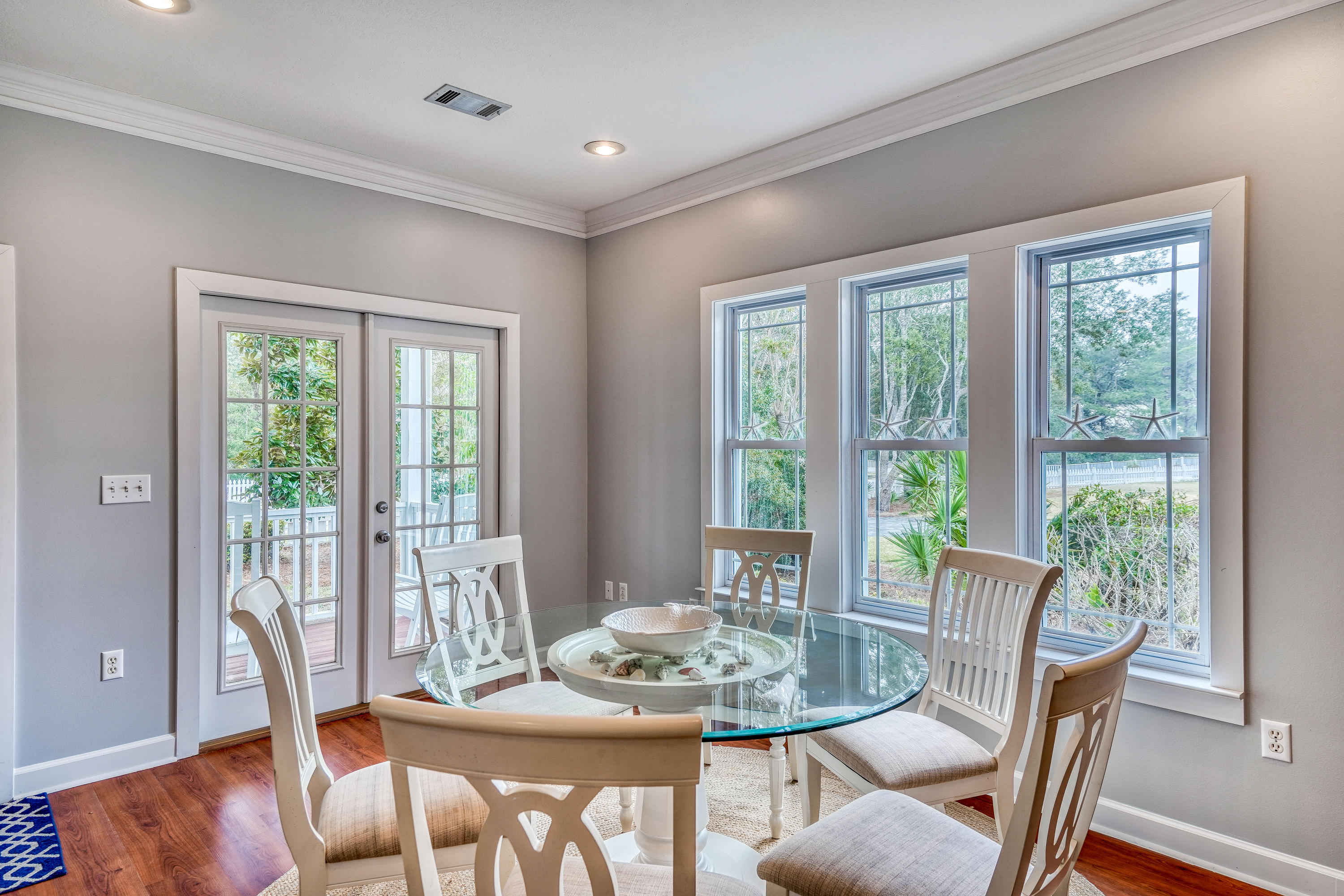 SEABREEZE - Residential