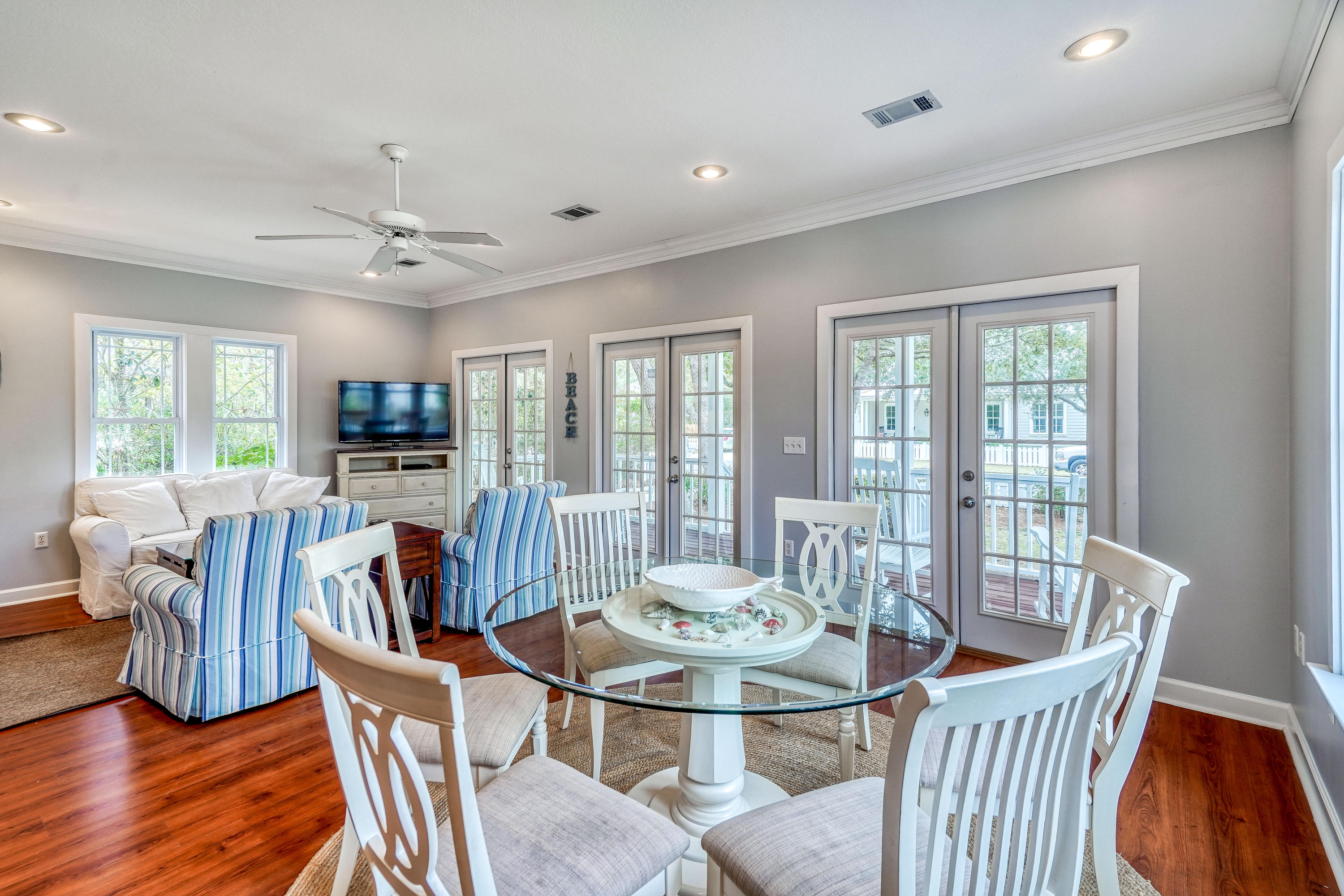 SEABREEZE - Residential