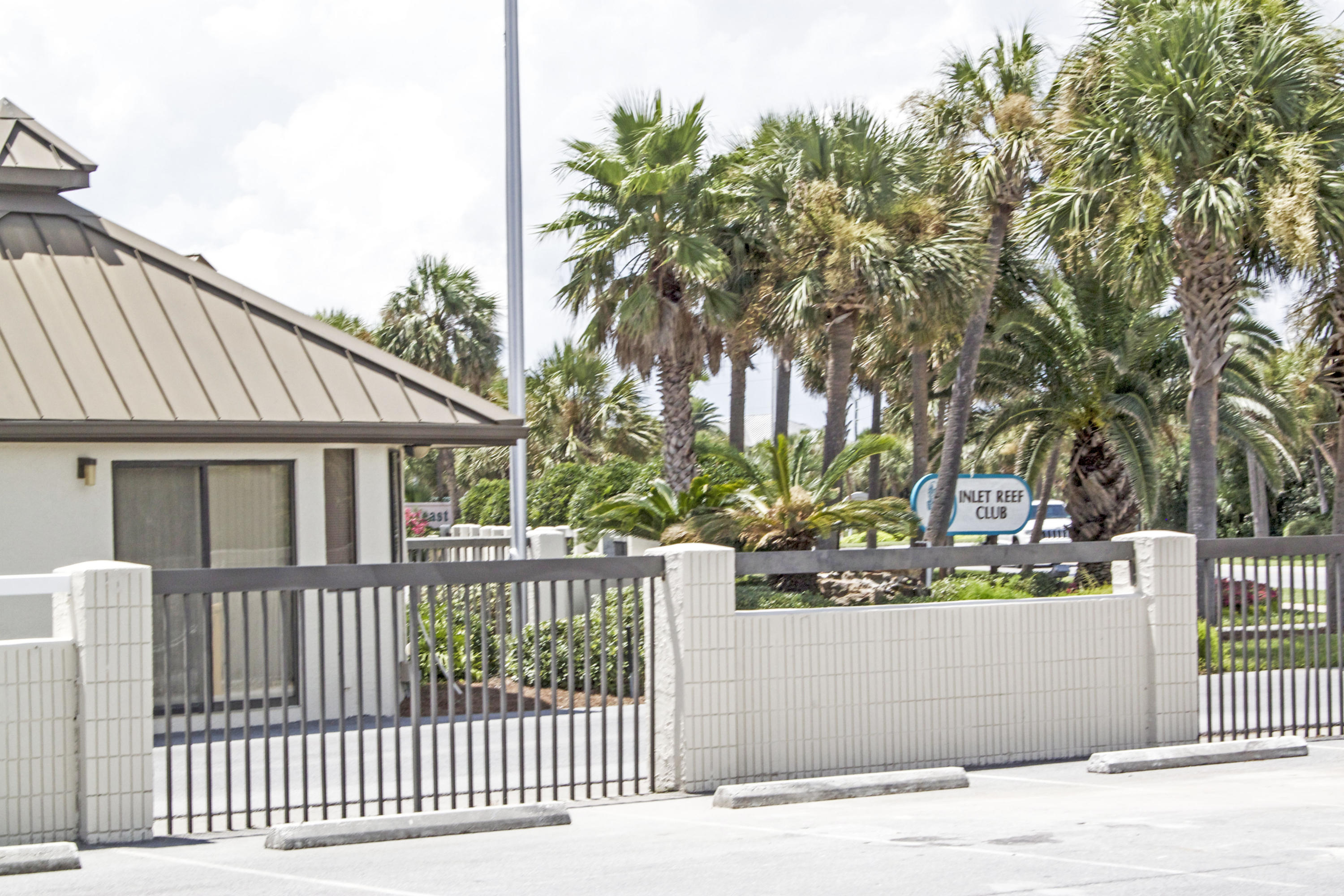 INLET REEF CLUB CONDO - Residential