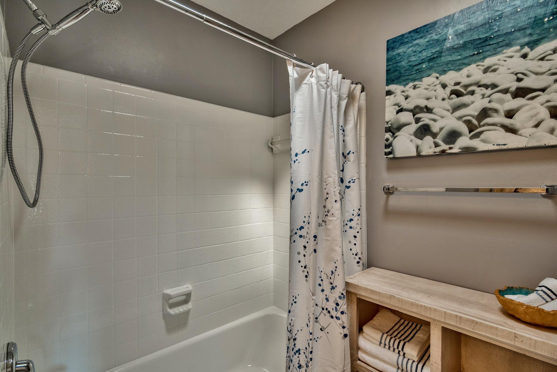 REGENCY PARK - Residential