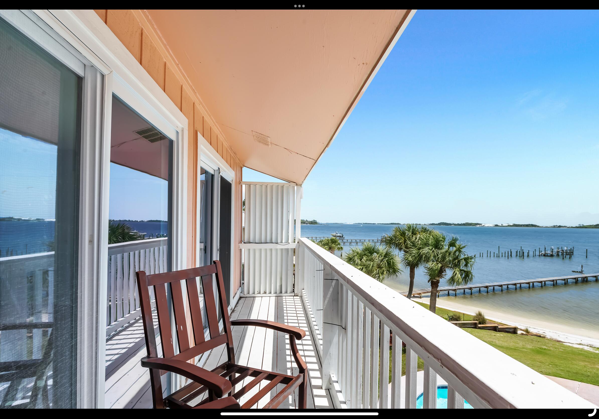 SEAVIEW WEST T/H - Residential