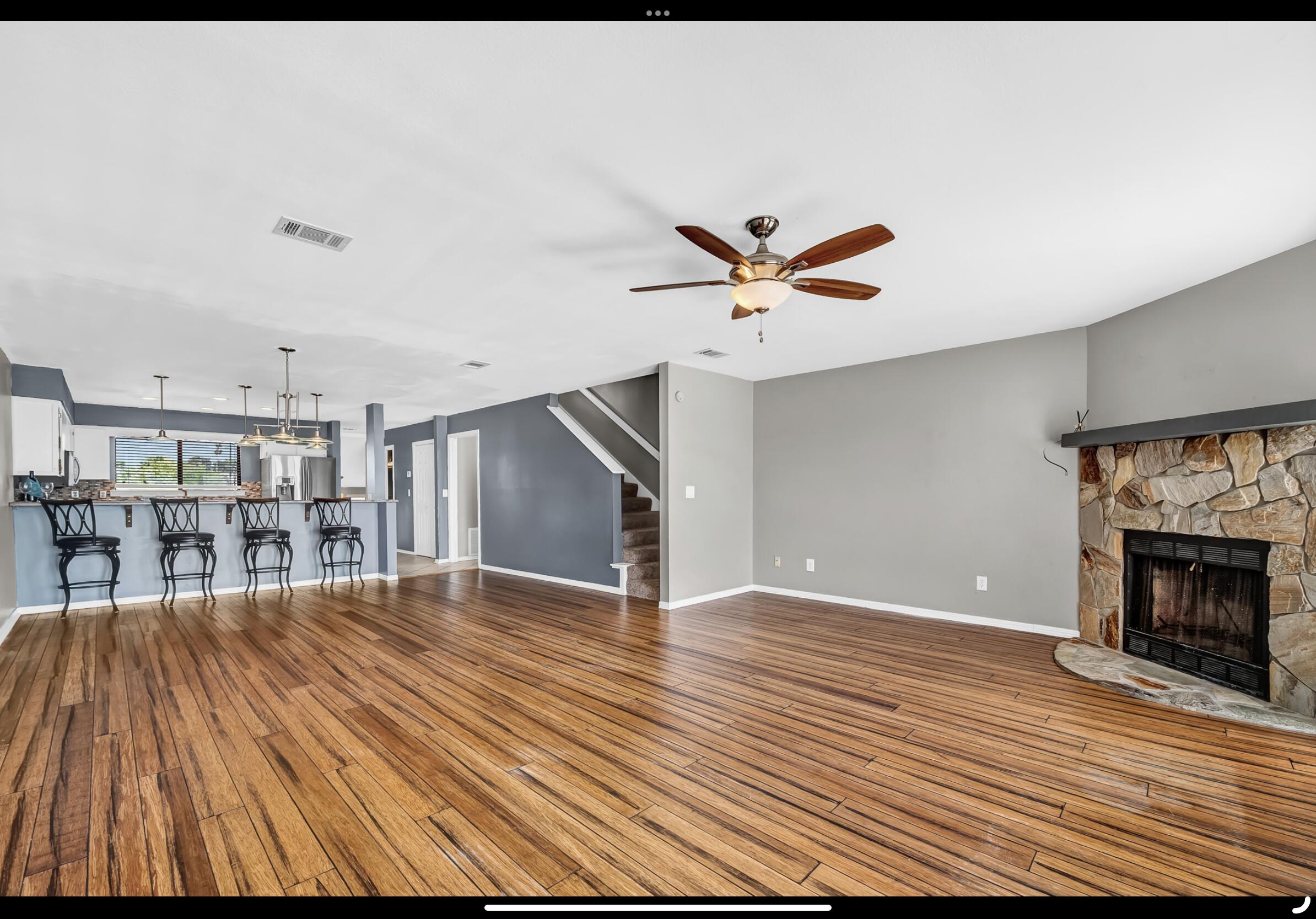 SEAVIEW WEST T/H - Residential