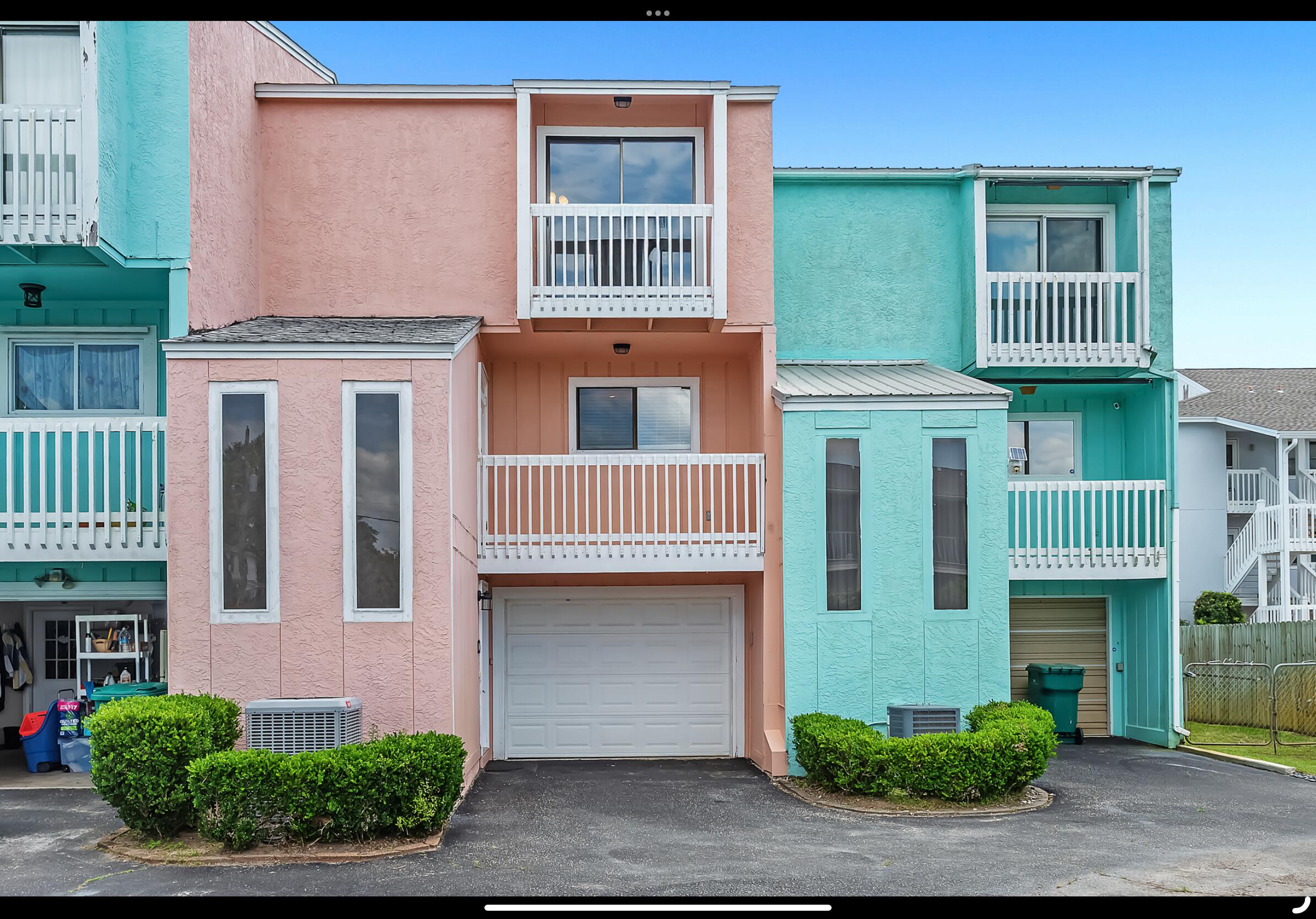 SEAVIEW WEST T/H - Residential