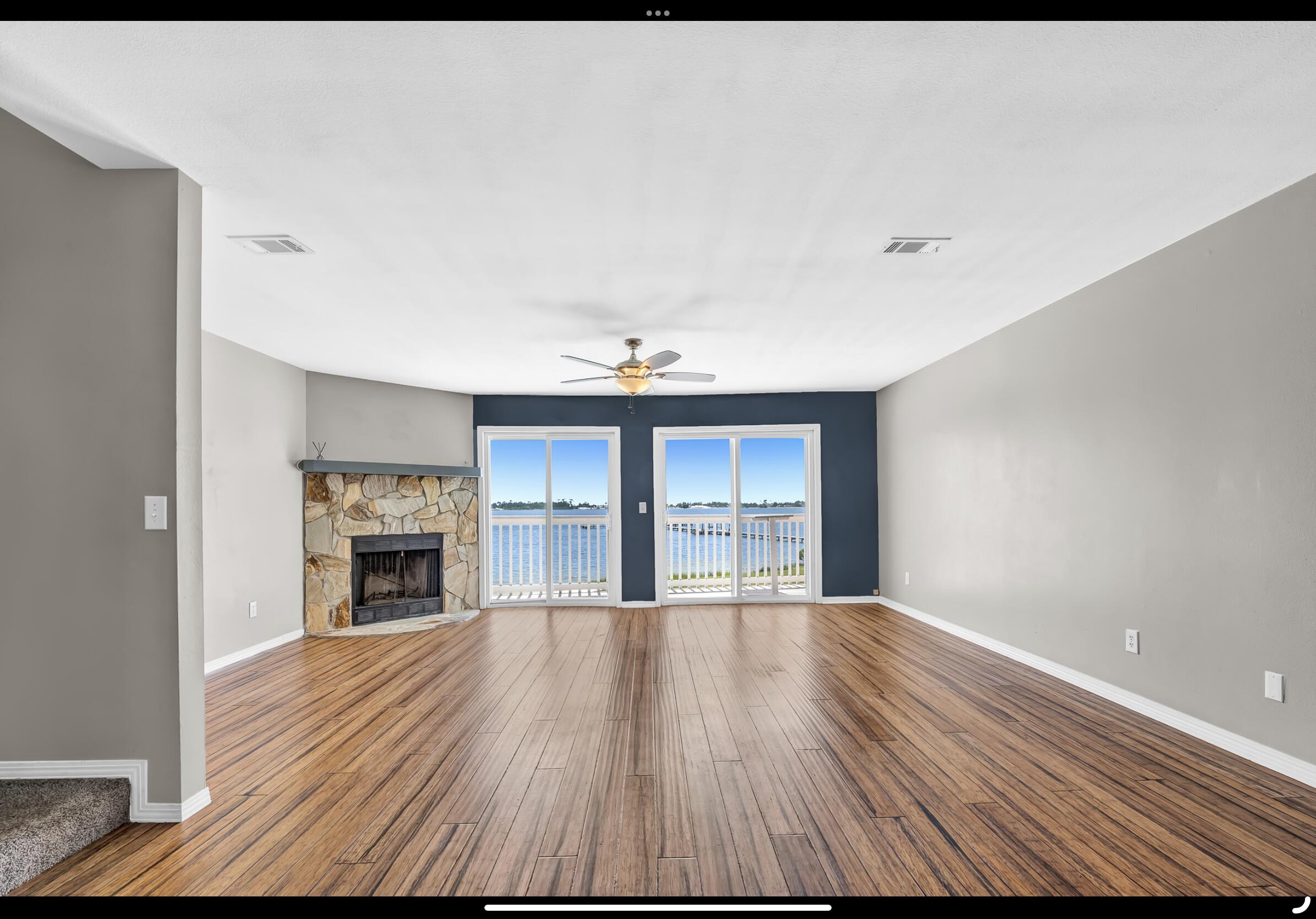 SEAVIEW WEST T/H - Residential