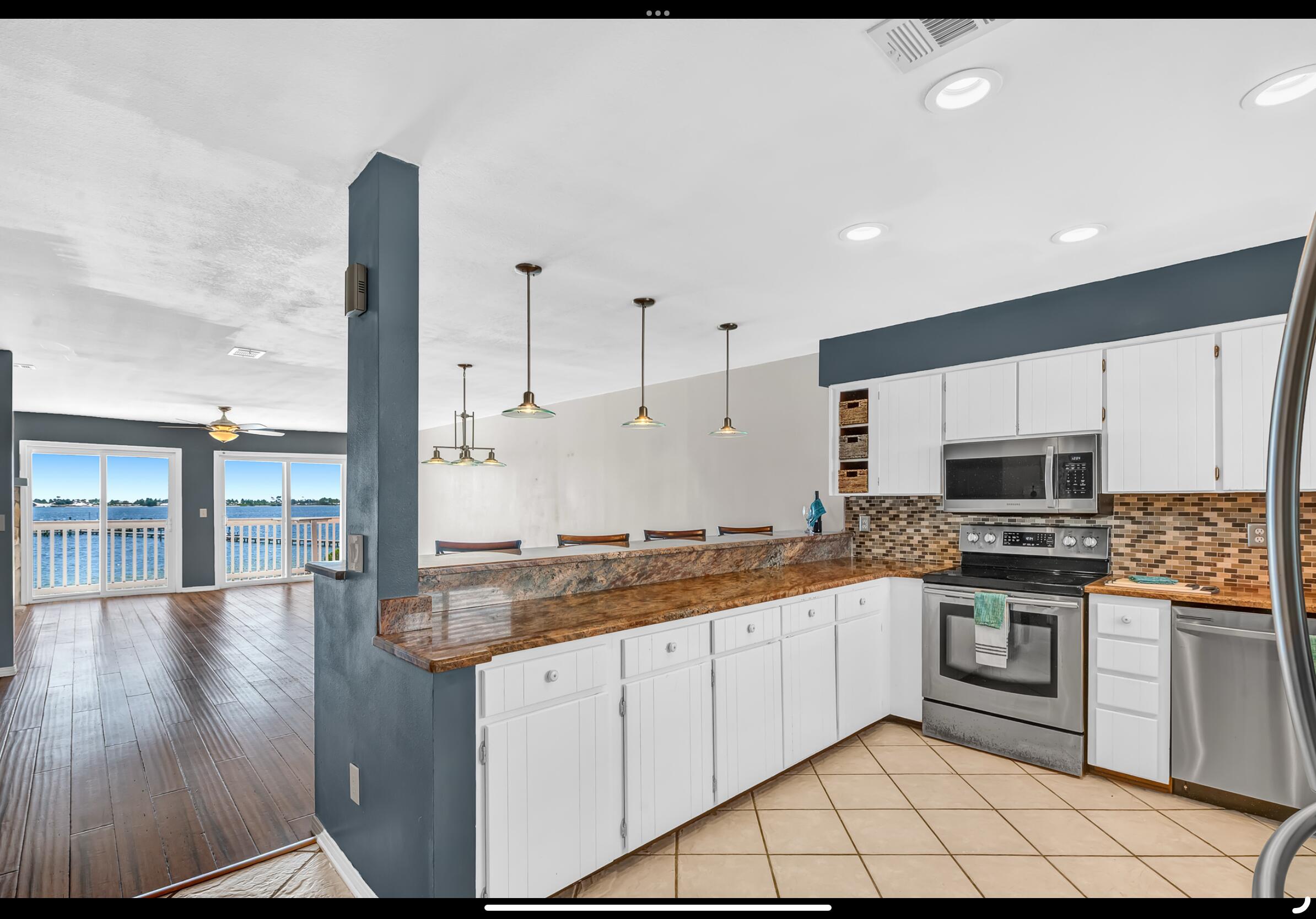 SEAVIEW WEST T/H - Residential