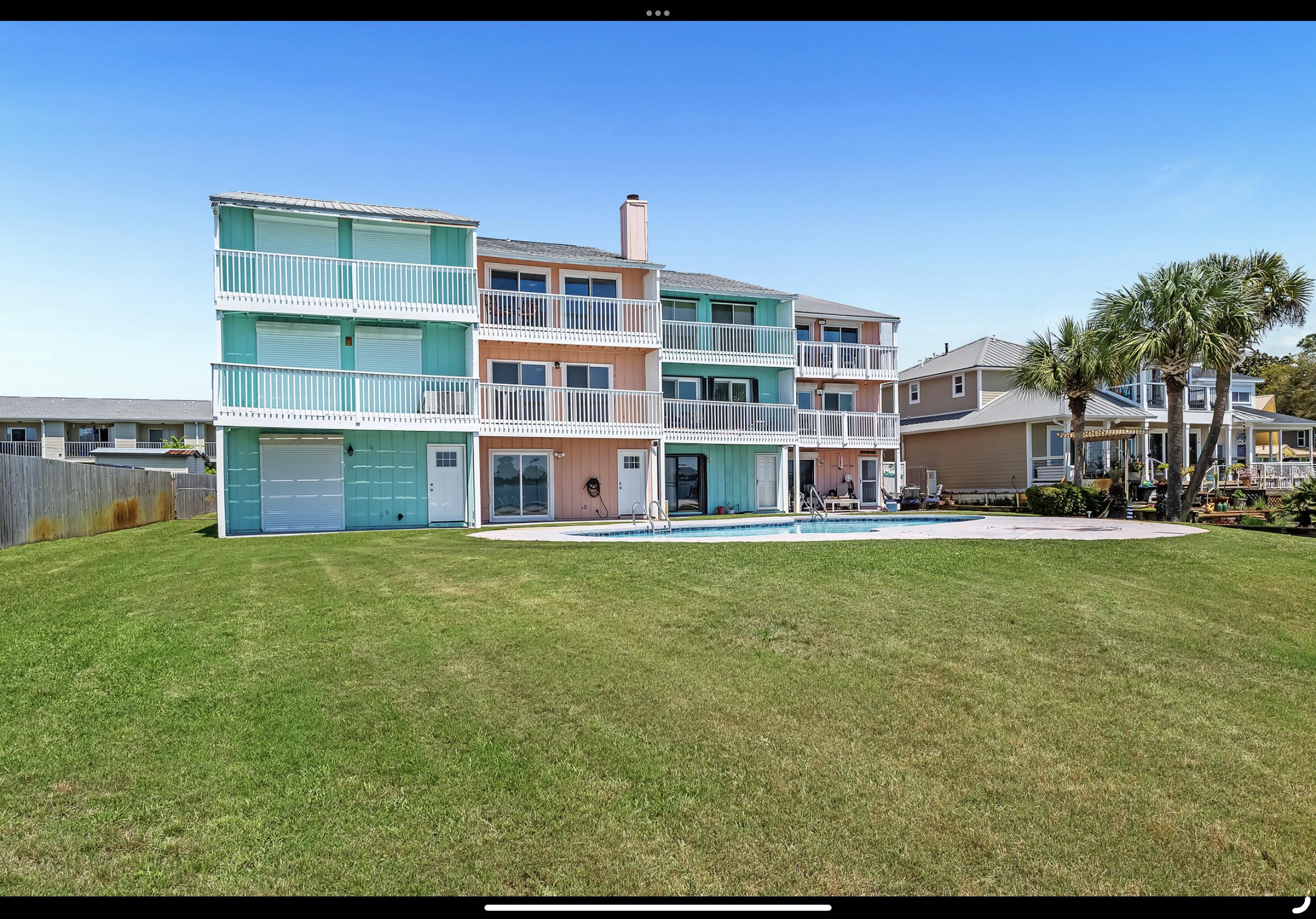 SEAVIEW WEST T/H - Residential