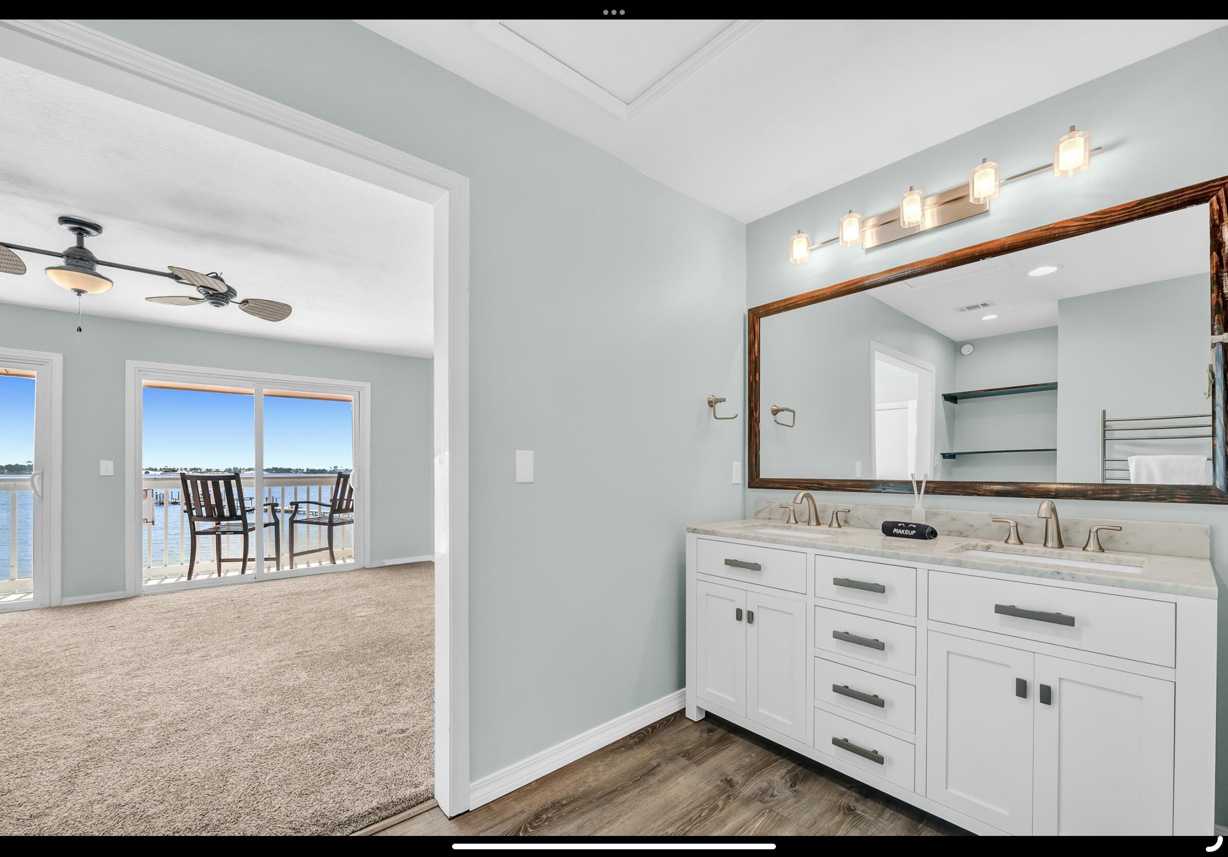 SEAVIEW WEST T/H - Residential