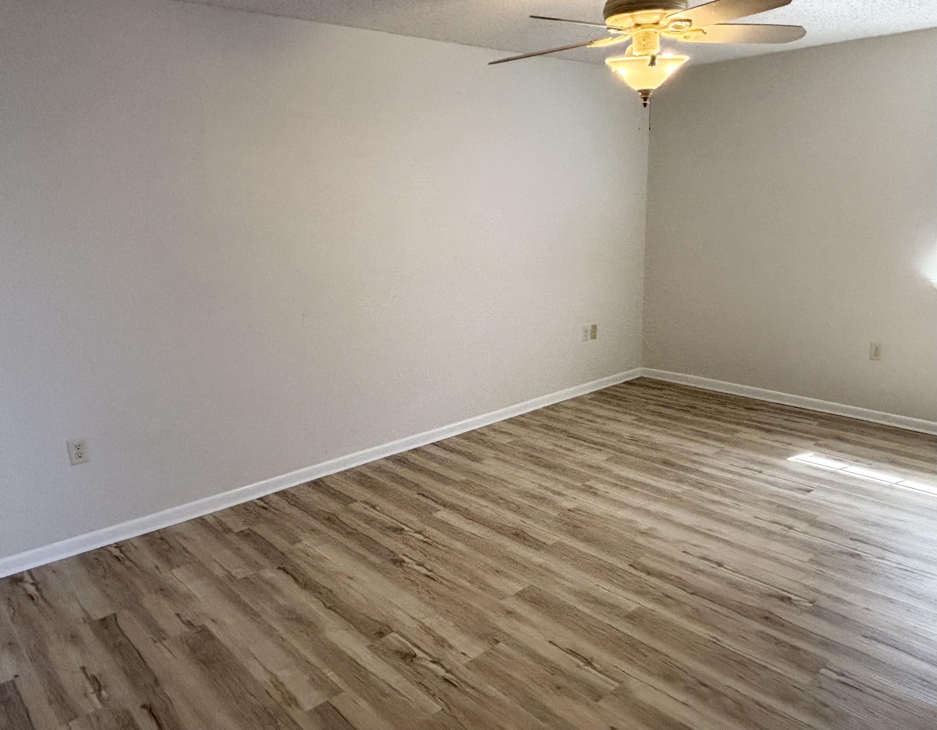 CASA LOMA S/D - Residential Lease