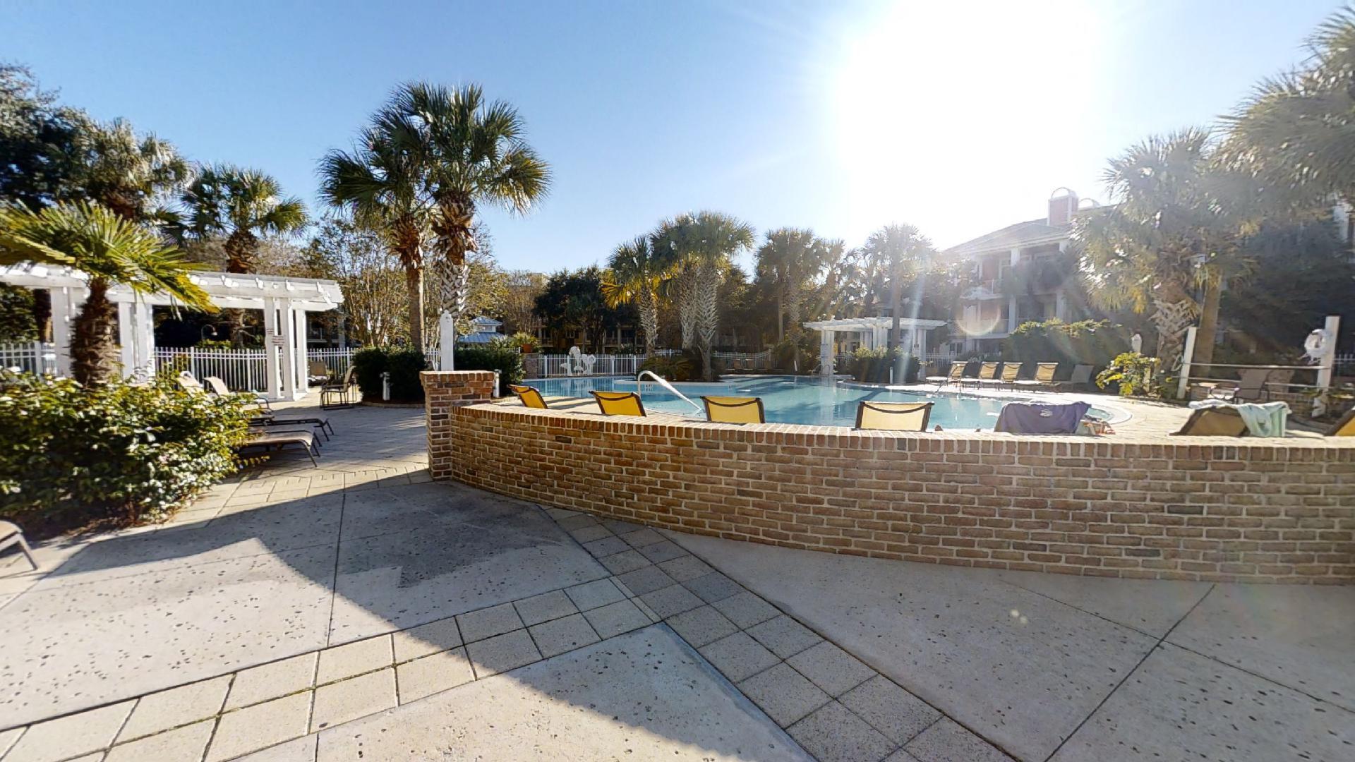 PILOT HOUSE - Residential